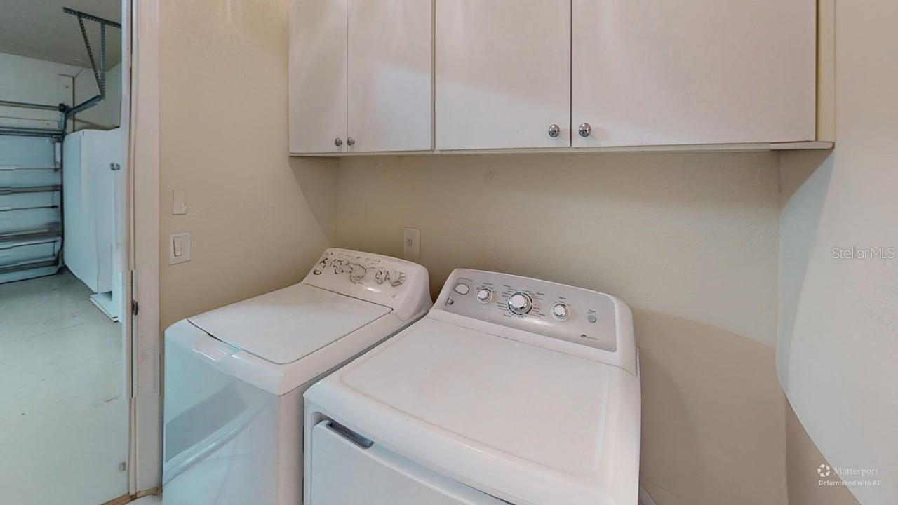 Image 21 of 51 For 2571 Laurentina Lane