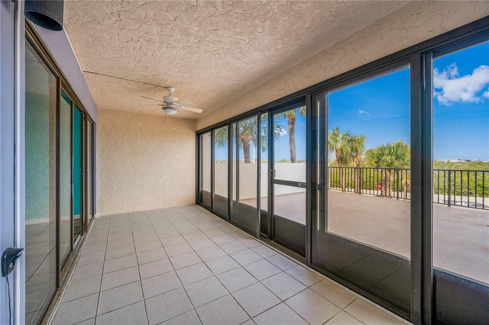 Image 14 of 48 For 1701 Beach Road 208