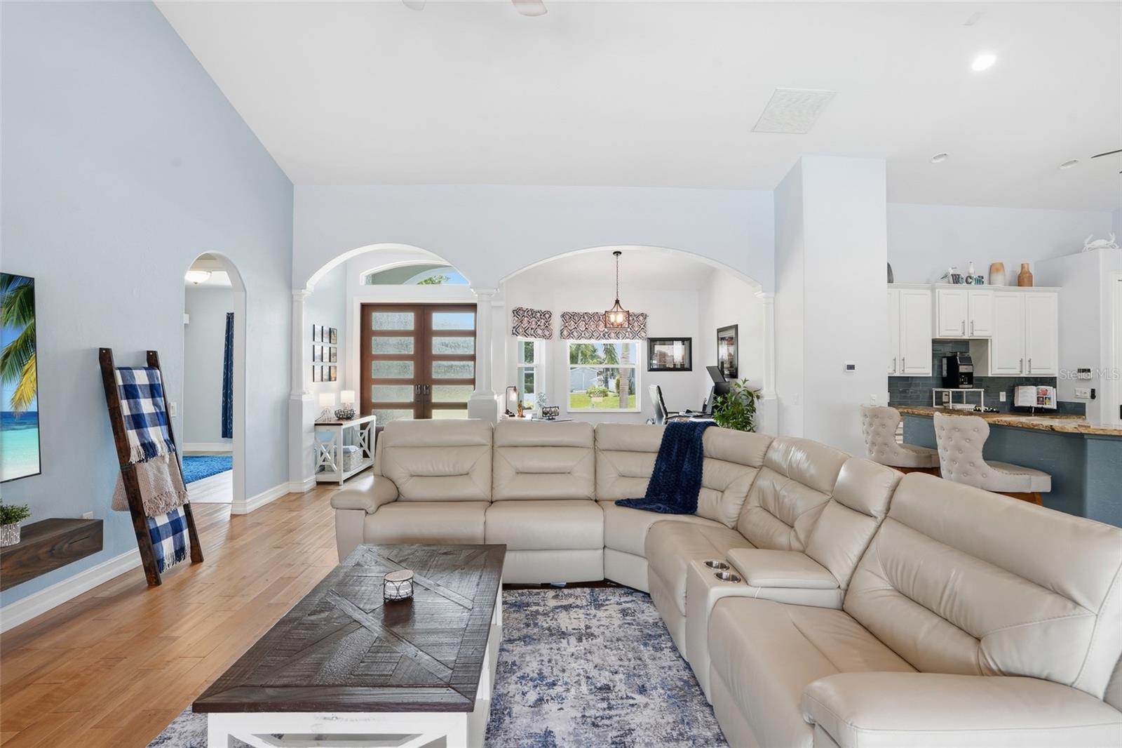 Image 5 of 46 For 3119 Caribbean Drive