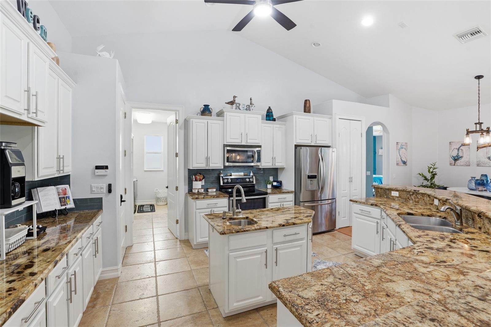 Image 9 of 46 For 3119 Caribbean Drive