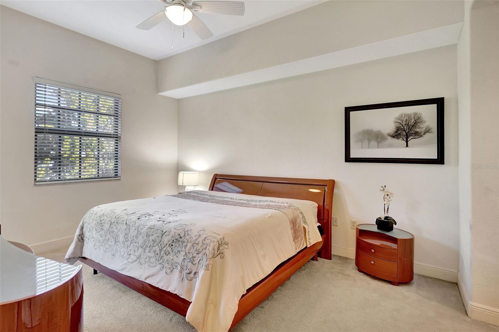 Image 18 of 53 For 13651 Julias Way 1427