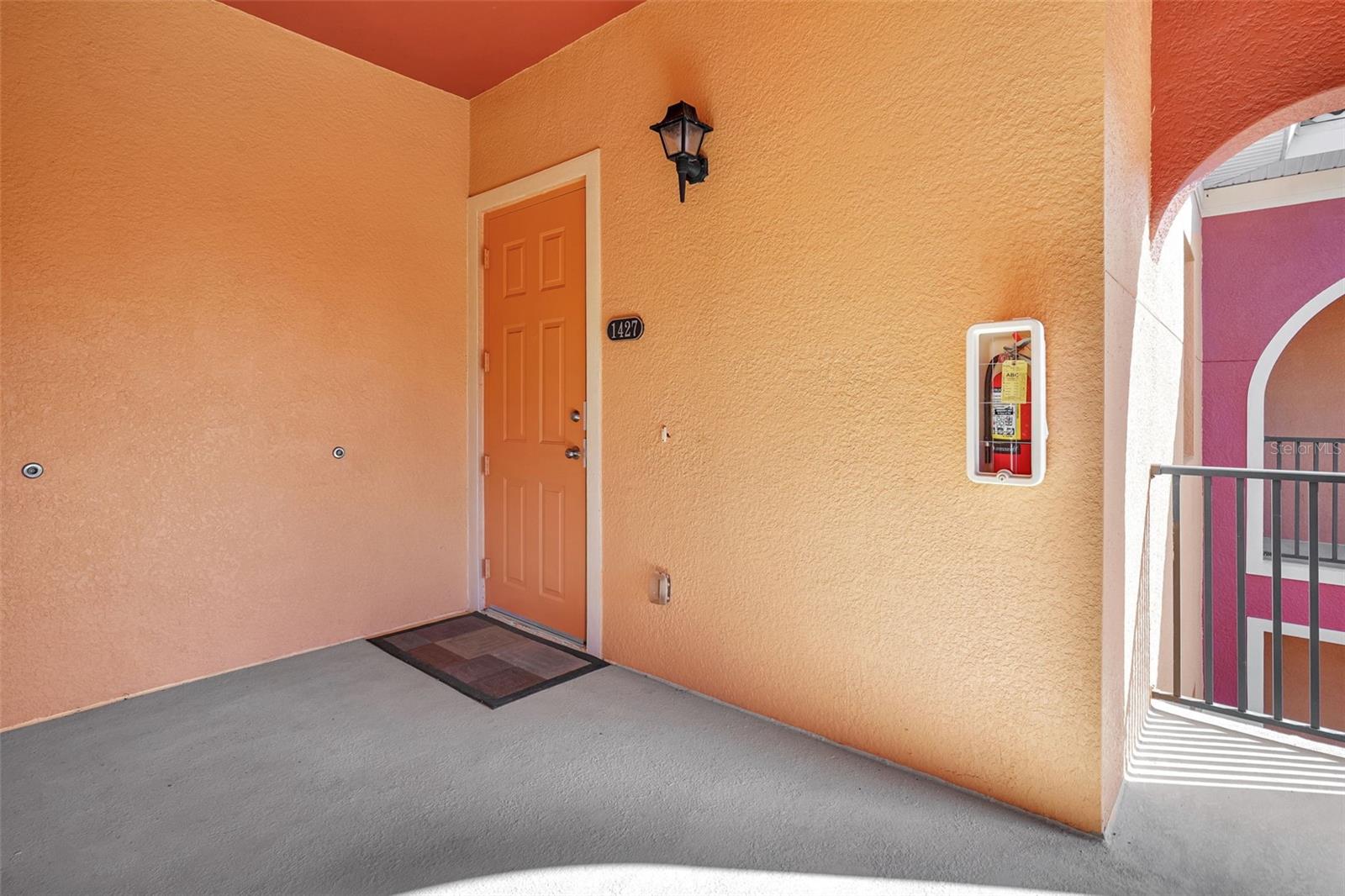 Image 3 of 53 For 13651 Julias Way 1427