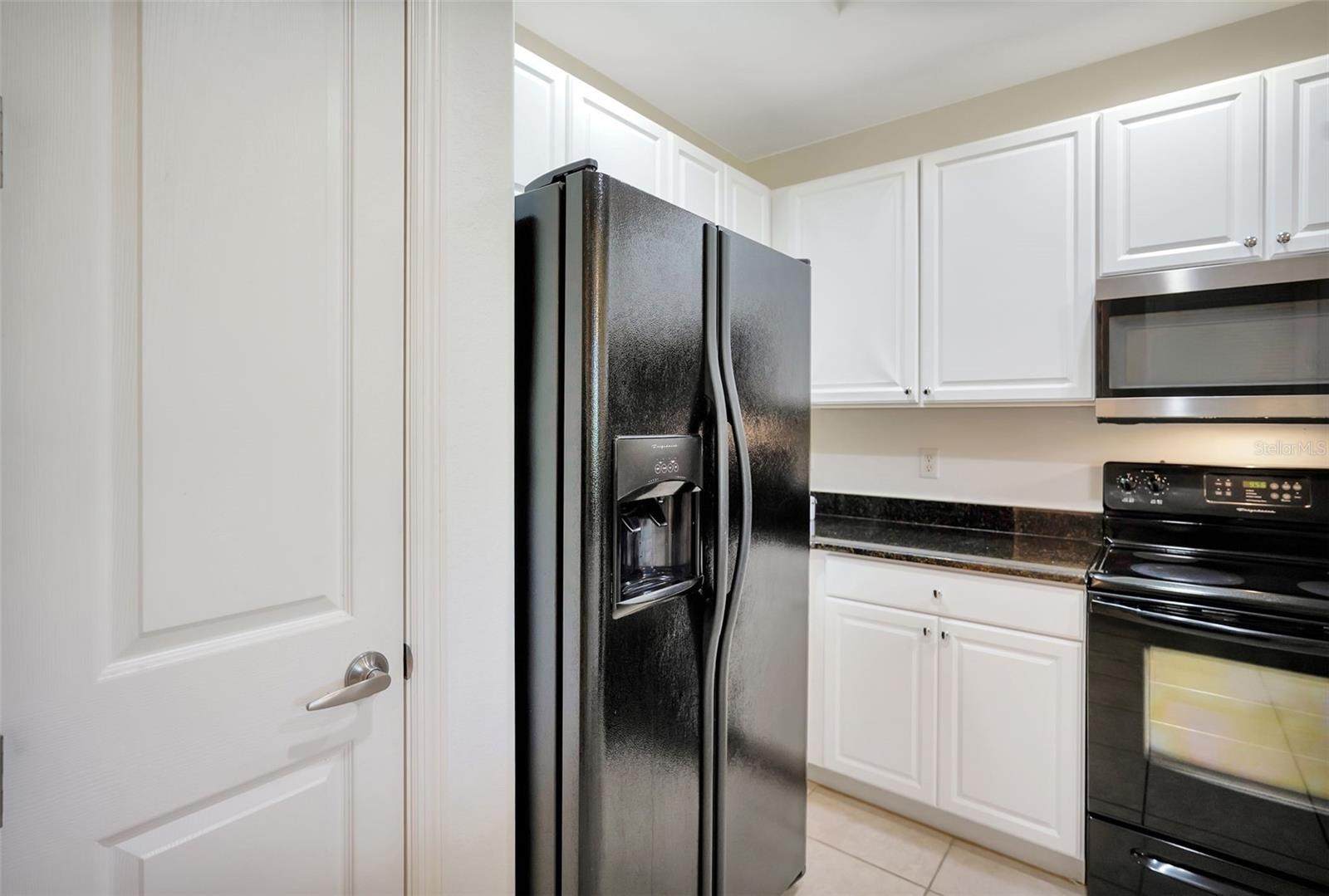 Image 8 of 53 For 13651 Julias Way 1427