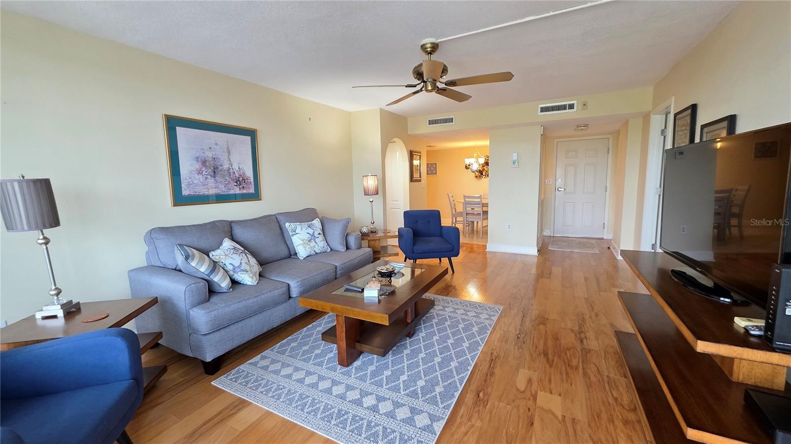 Image 19 of 57 For 25188 Marion Avenue C302
