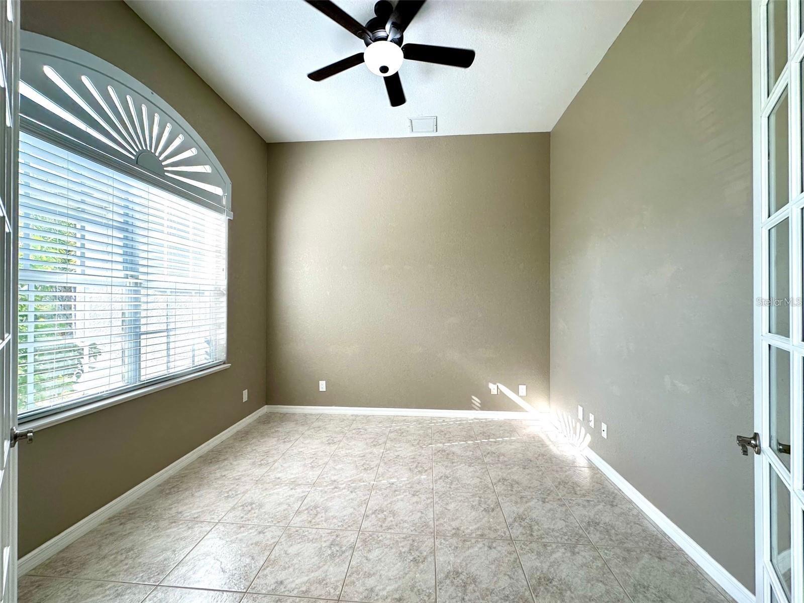 Image 6 of 31 For 26577 Barranquilla Avenue