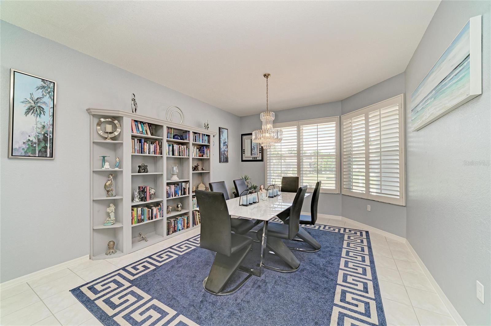 Image 10 of 65 For 524 La Caruna Court