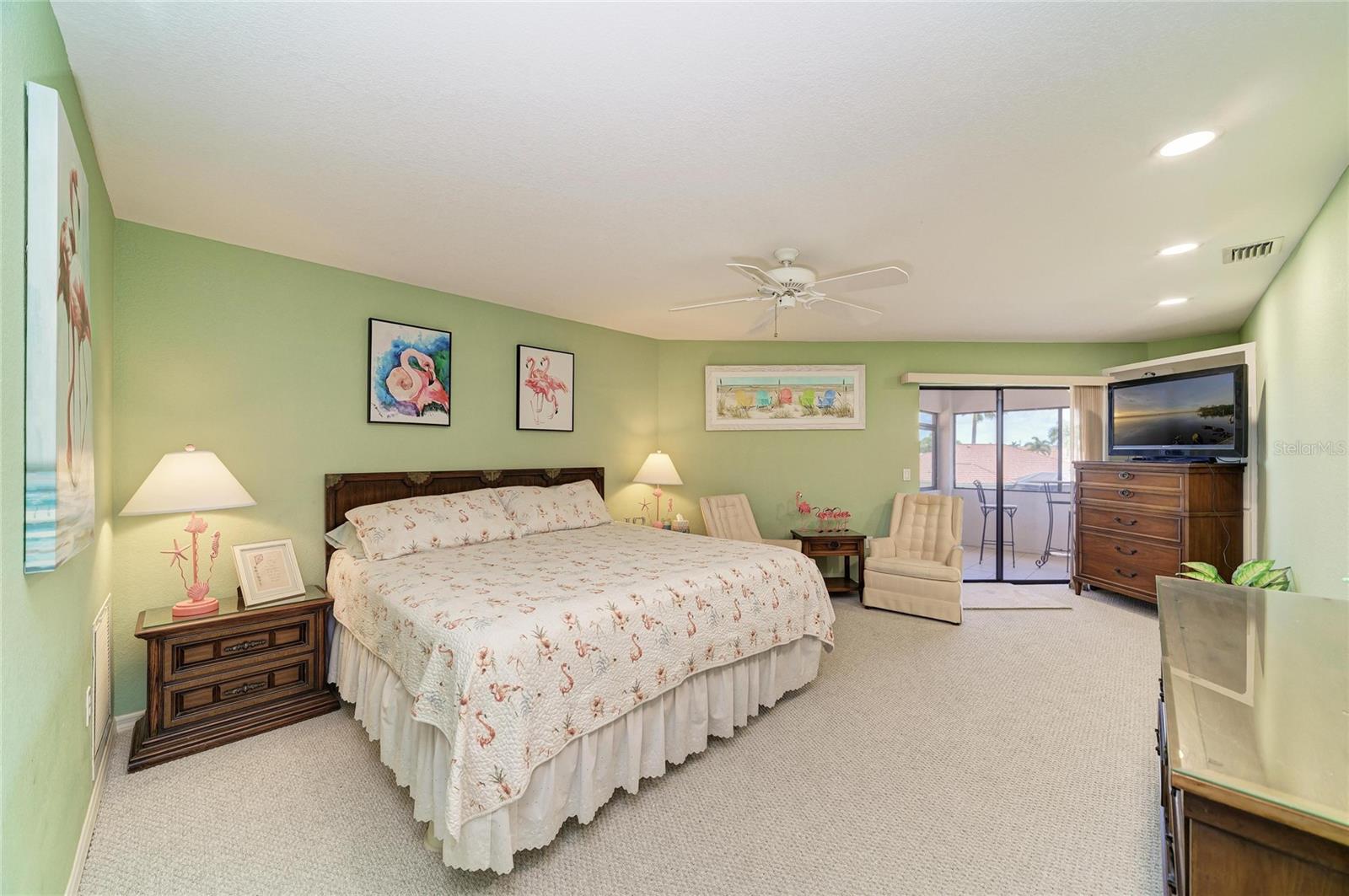 Image 41 of 65 For 524 La Caruna Court