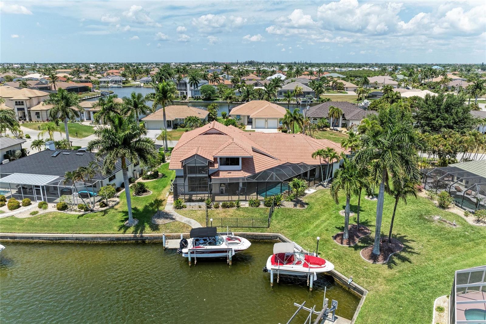 Image 5 of 65 For 524 La Caruna Court