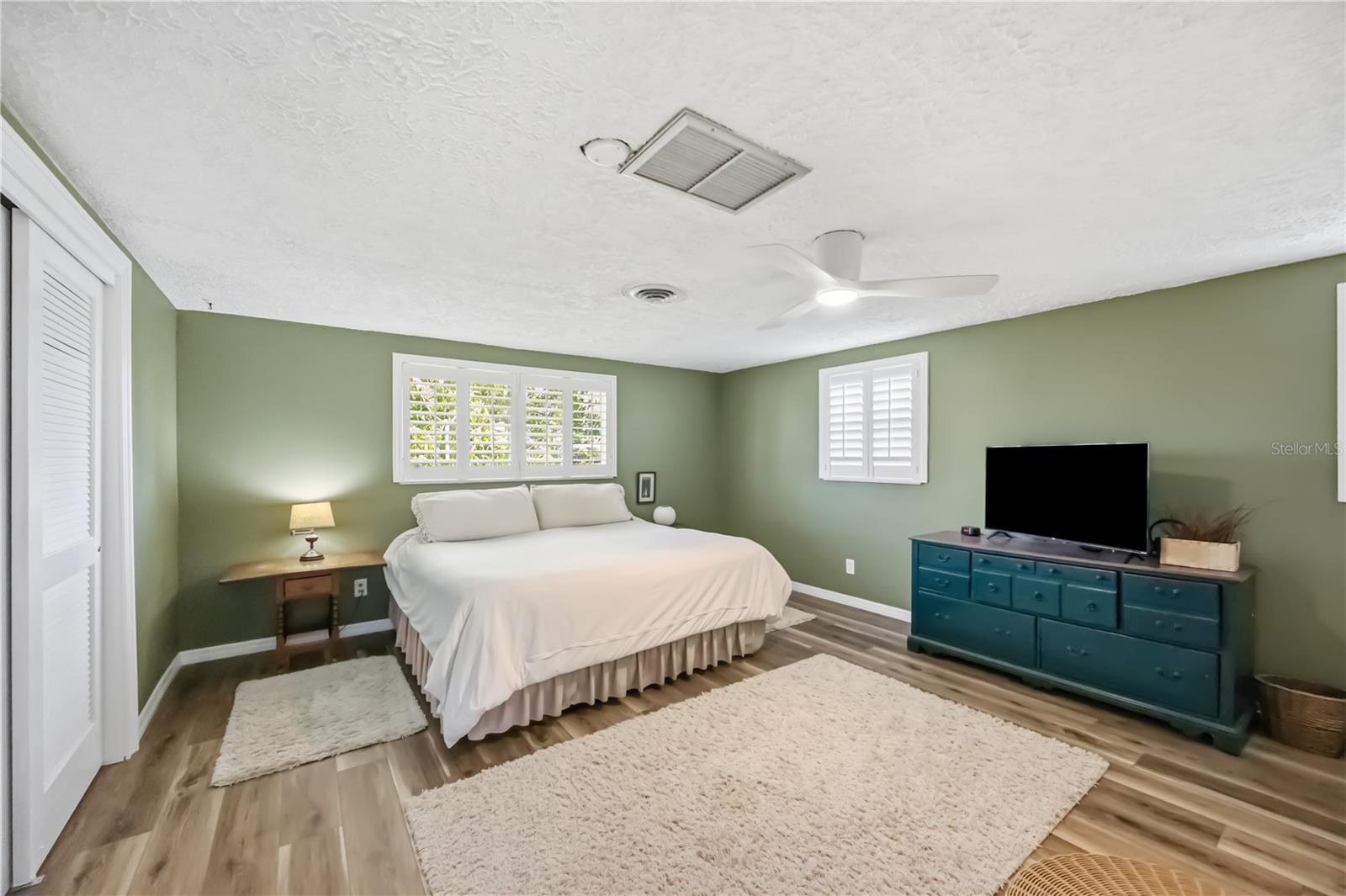 Image 14 of 33 For 885 3rd Street