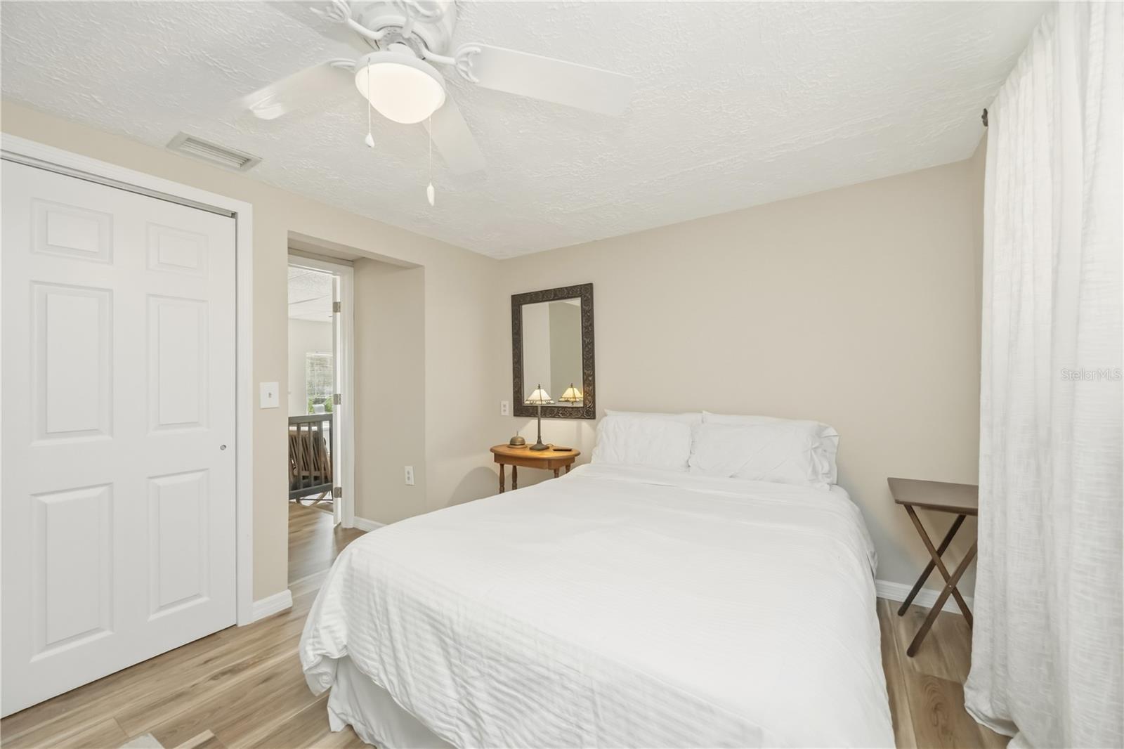 Image 19 of 33 For 885 3rd Street