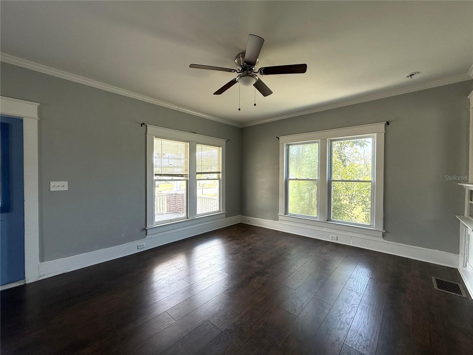 Image 10 of 49 For 214 Whidden Street