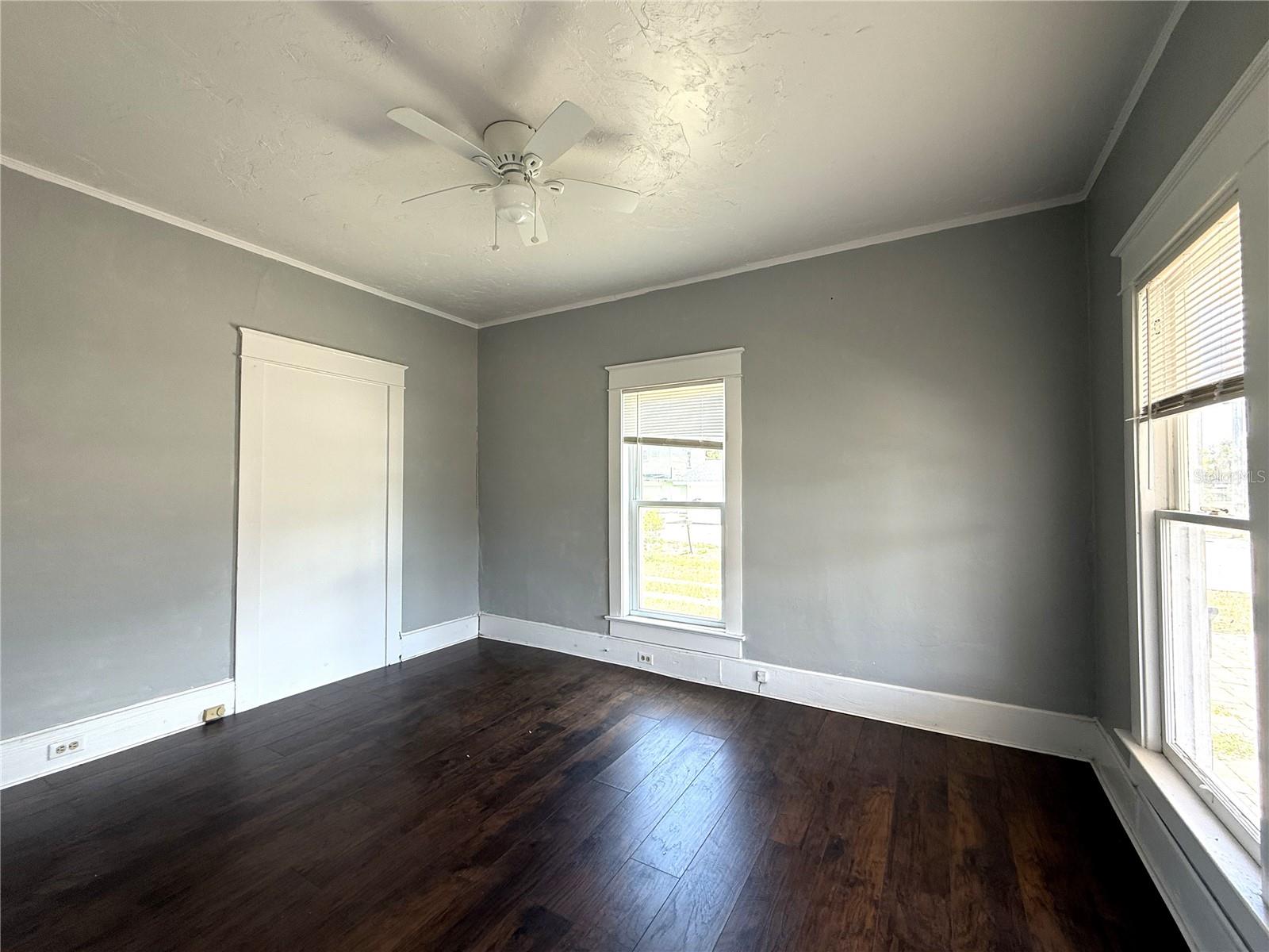 Image 14 of 49 For 214 Whidden Street