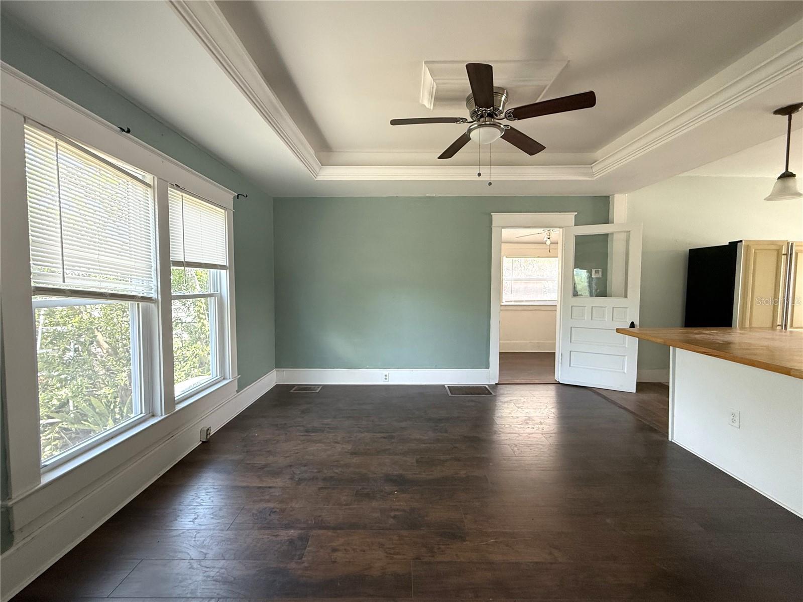 Image 17 of 49 For 214 Whidden Street