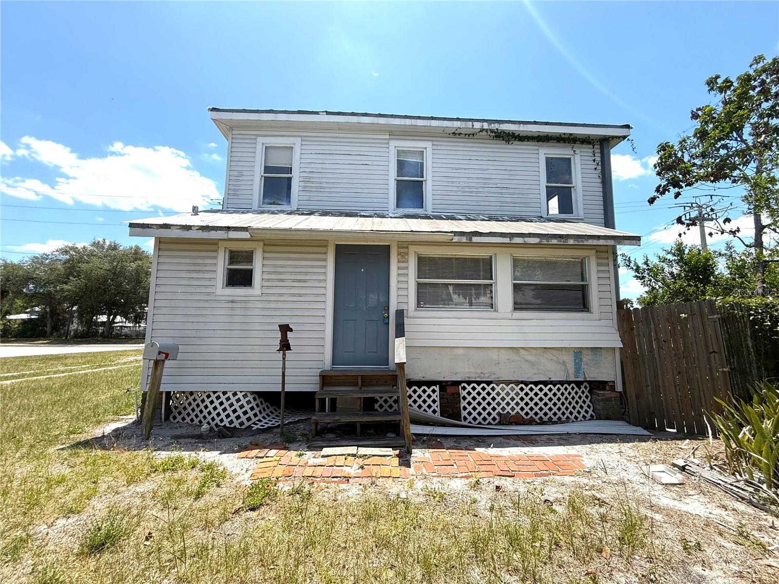 Image 6 of 49 For 214 Whidden Street