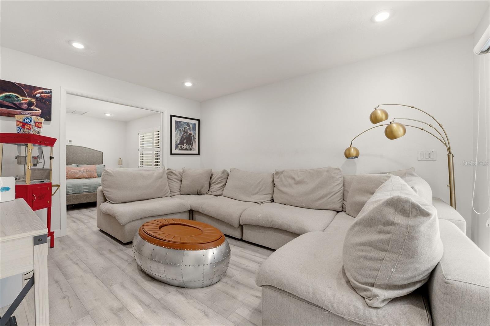 Image 15 of 68 For 765 Siesta Key Circle