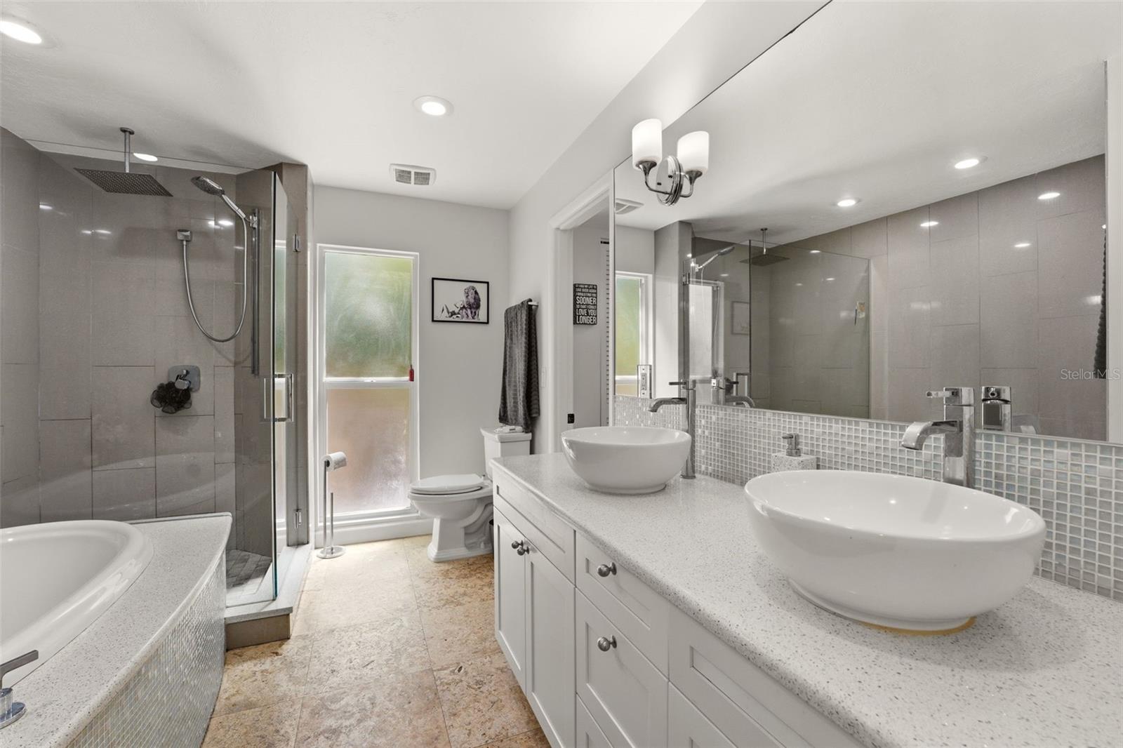 Image 22 of 68 For 765 Siesta Key Circle