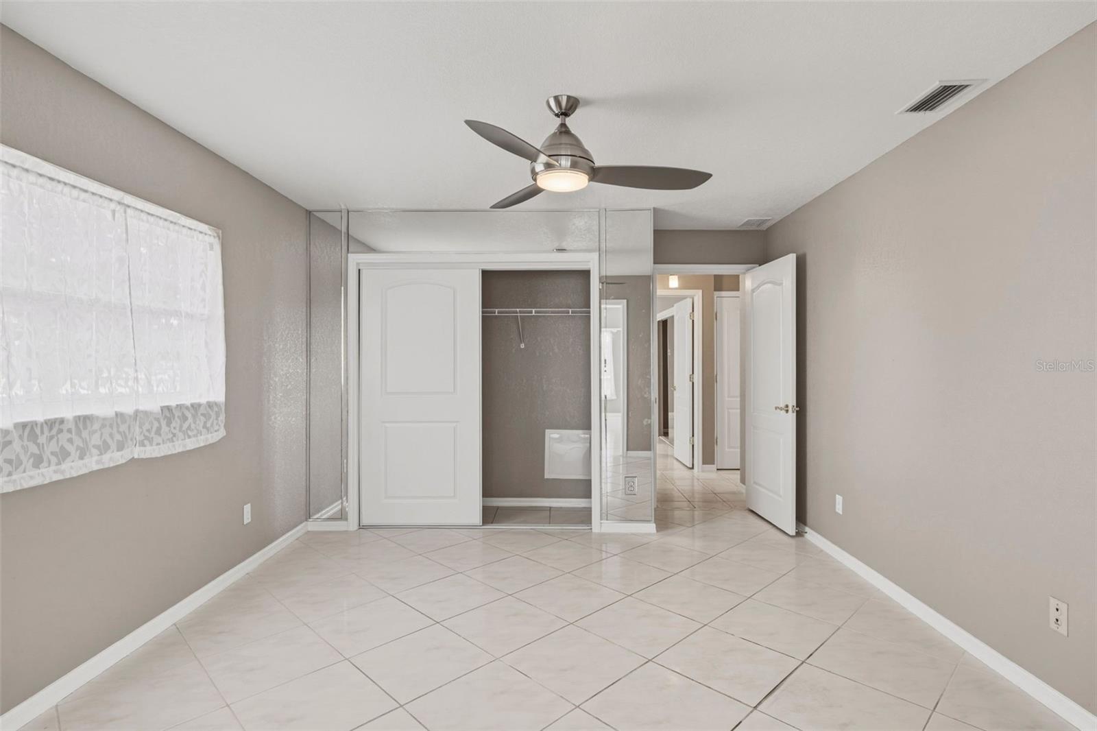 Image 29 of 59 For 1083 Manilla Lane