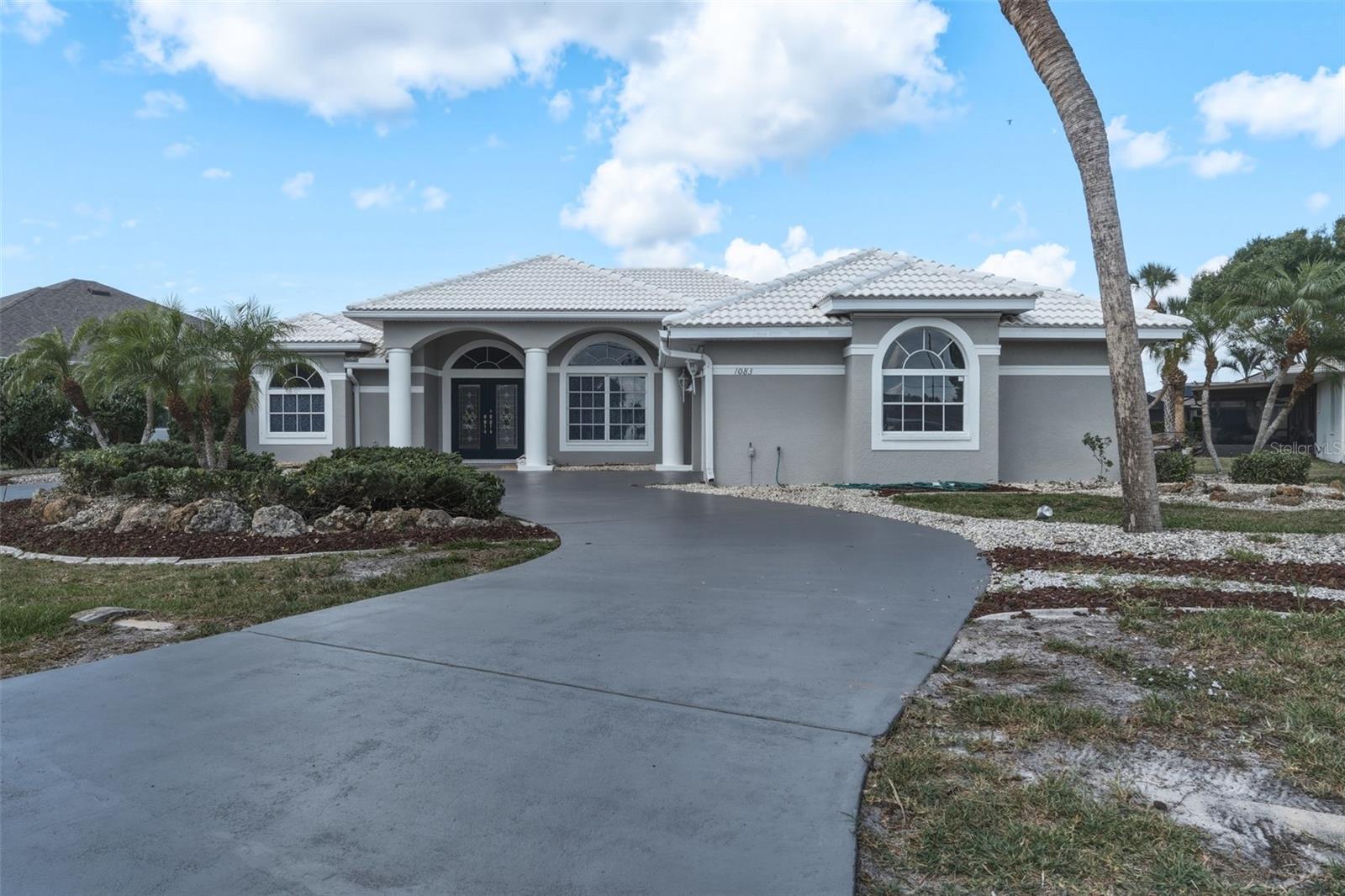 Image 3 of 59 For 1083 Manilla Lane