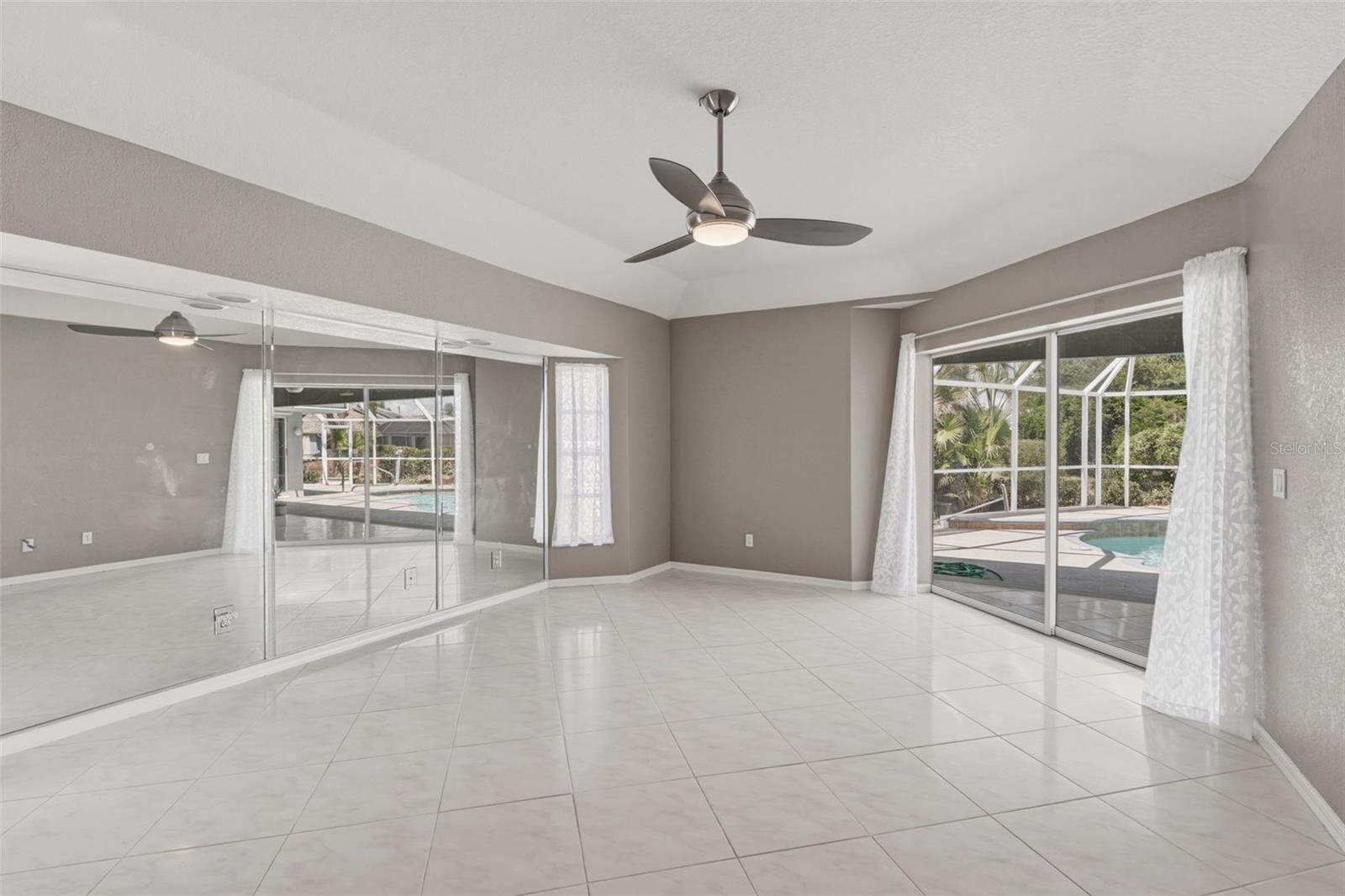 Image 7 of 59 For 1083 Manilla Lane