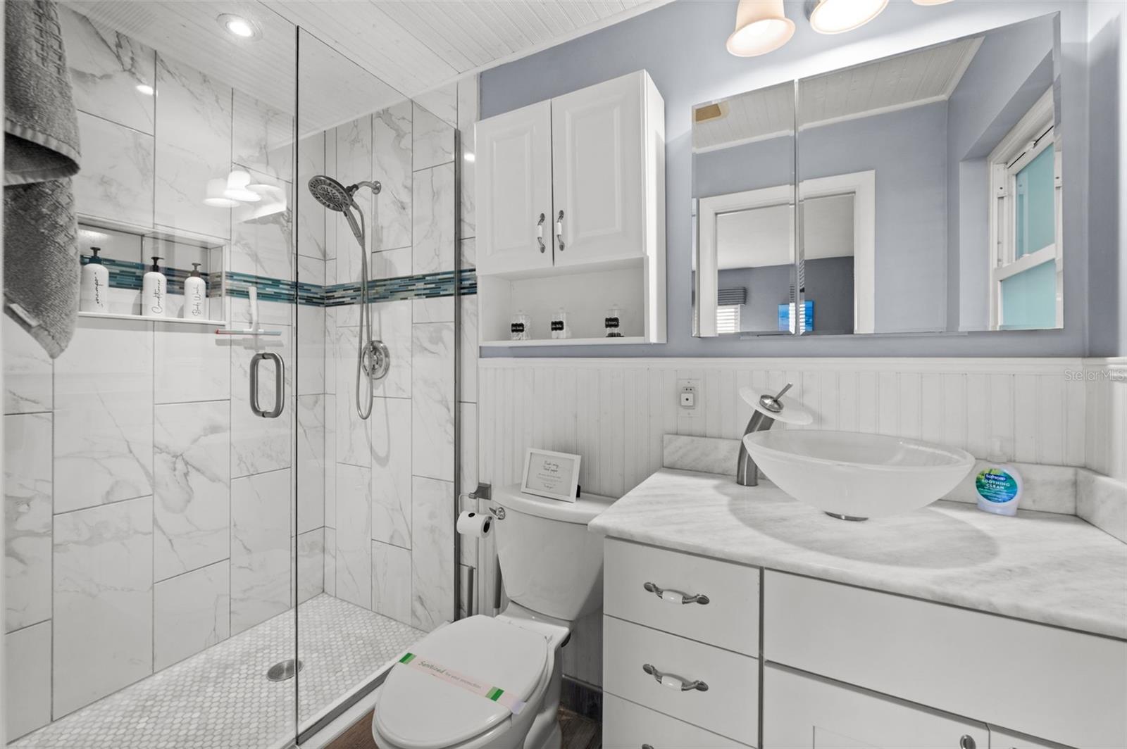 Image 21 of 46 For 3014 17th Avenue
