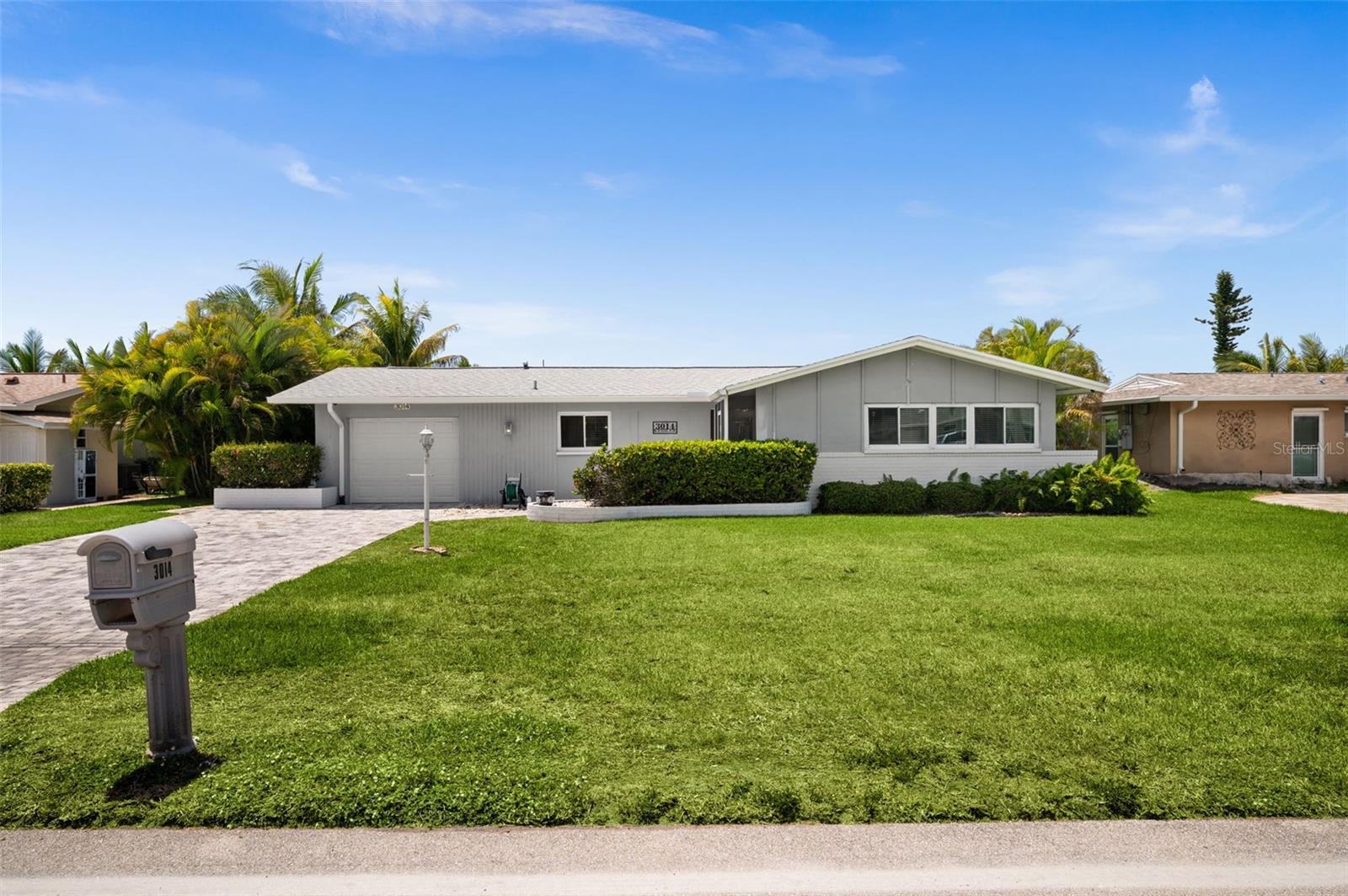 Image 4 of 46 For 3014 17th Avenue