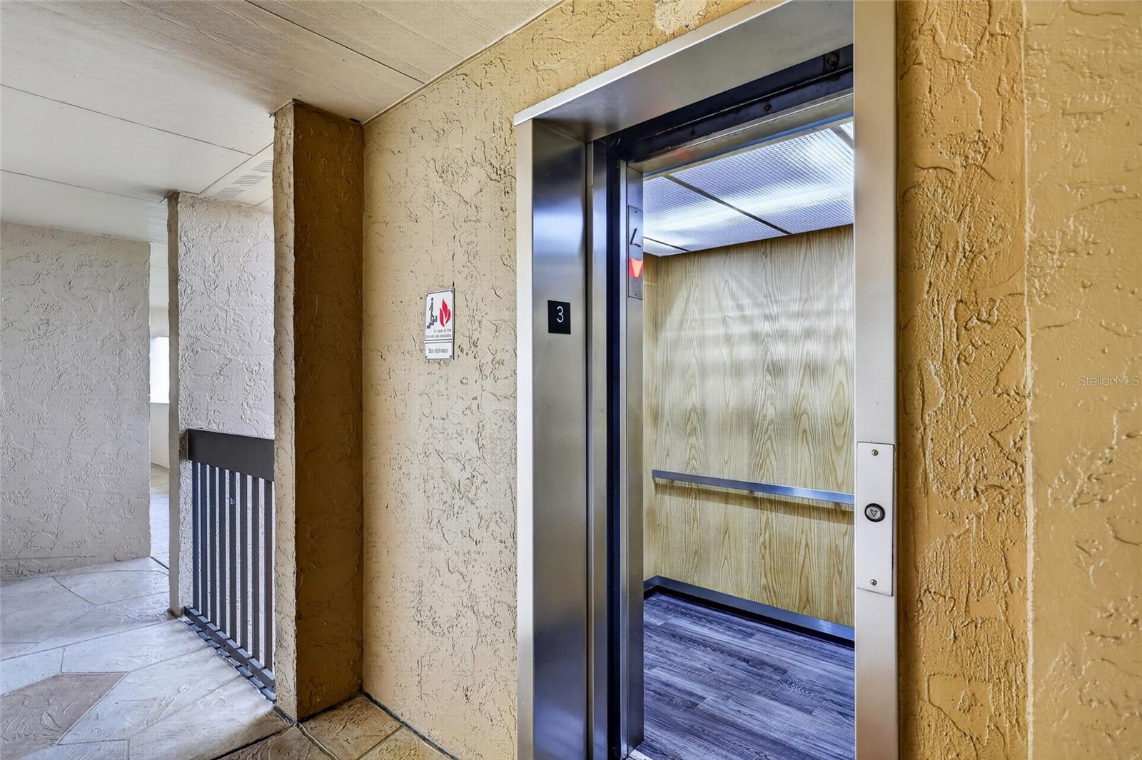 Image 39 of 60 For 601 Shreve Street 51c