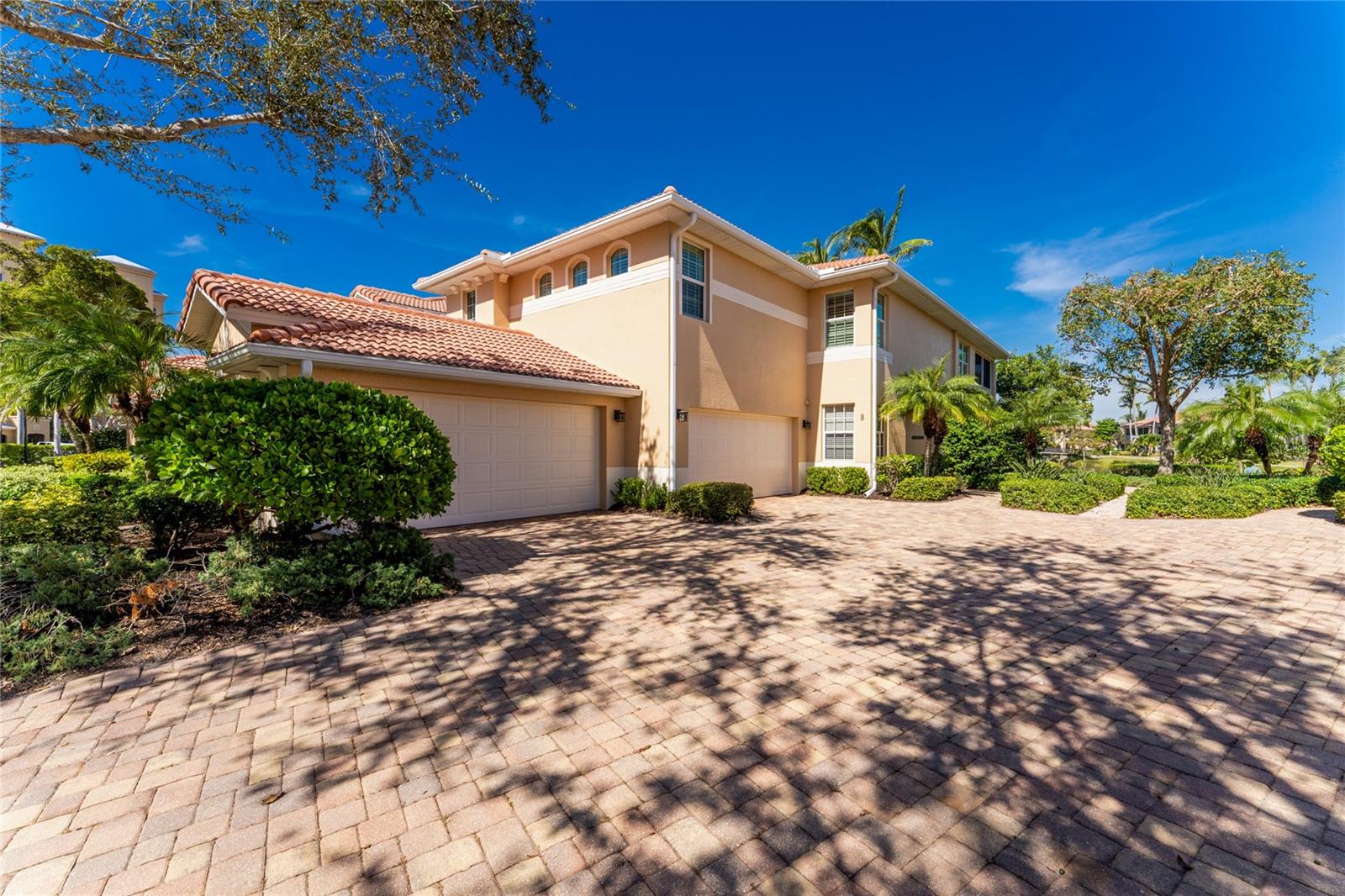 Image 40 of 69 For 3316 Sunset Key Cir  D