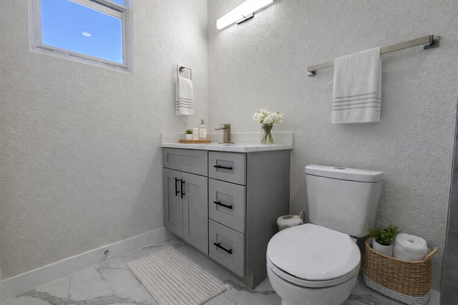Image 16 of 40 For 4820-4822 24th Street Sw