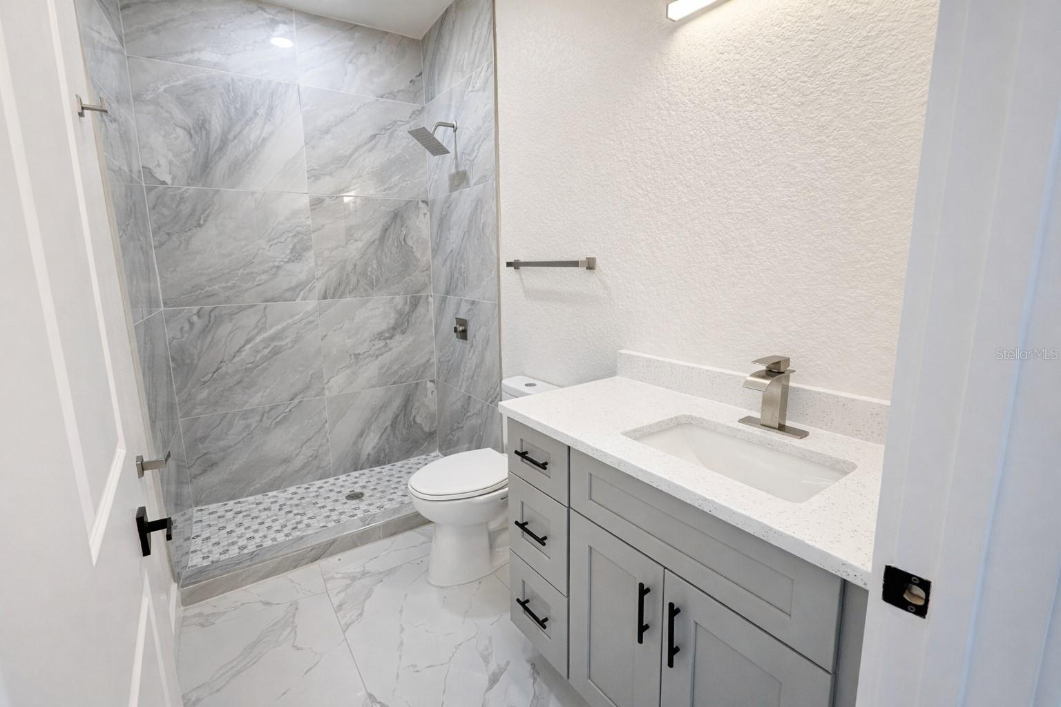 Image 23 of 40 For 4820-4822 24th Street Sw