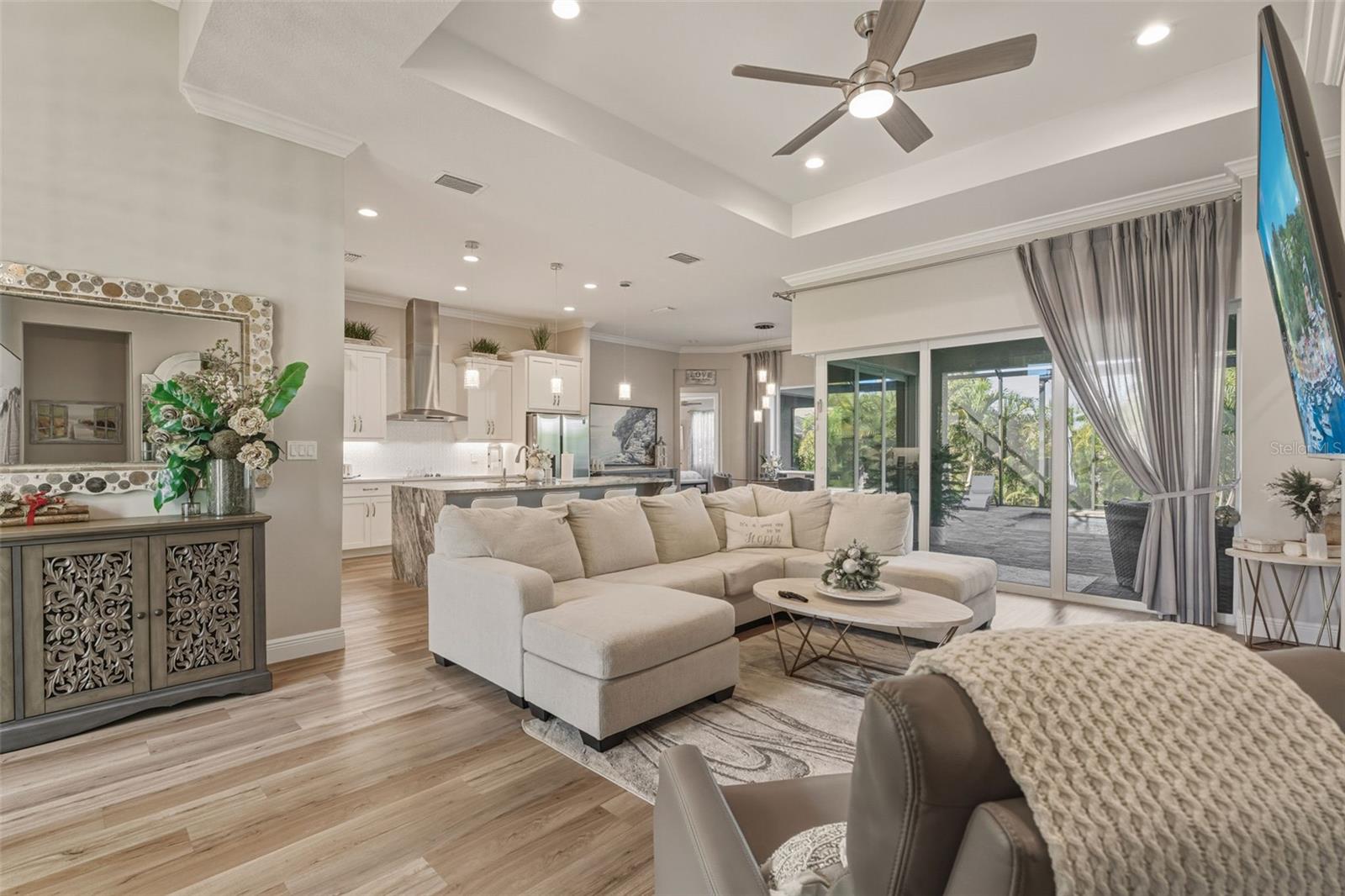 Image 10 of 64 For 8127 Dimstead Street