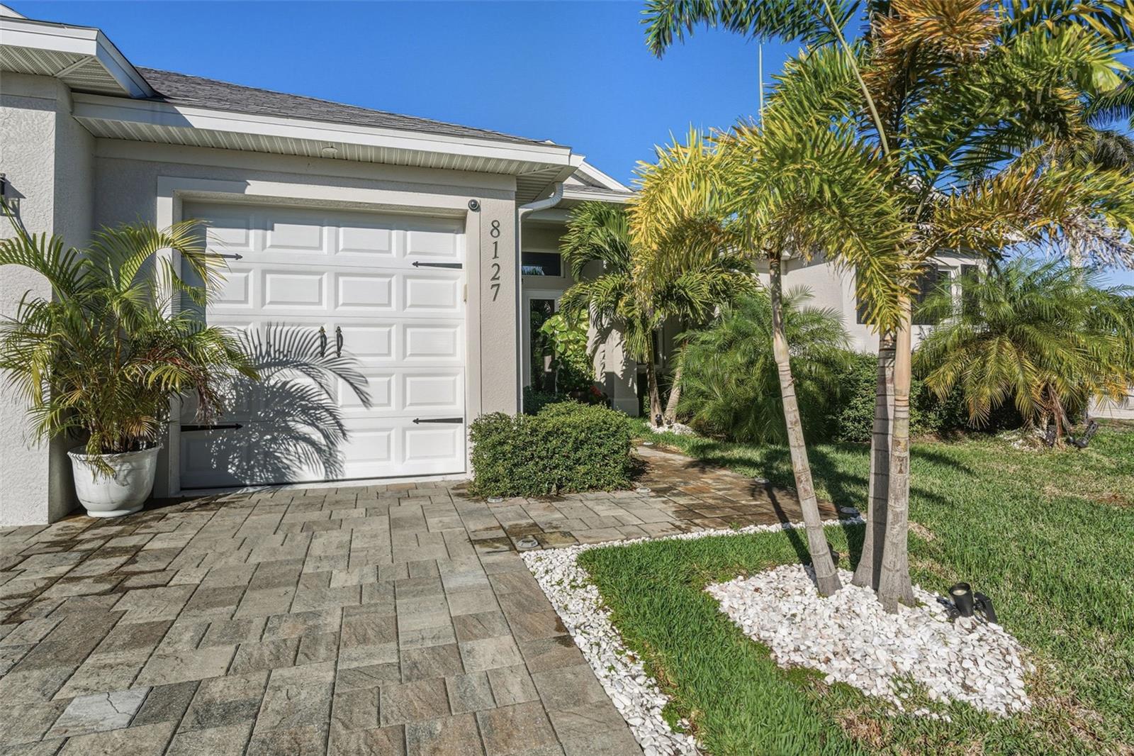 Image 4 of 64 For 8127 Dimstead Street