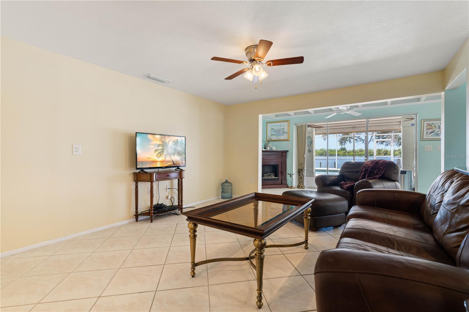 Image 30 of 66 For 174 Spring Lake Boulevard Nw