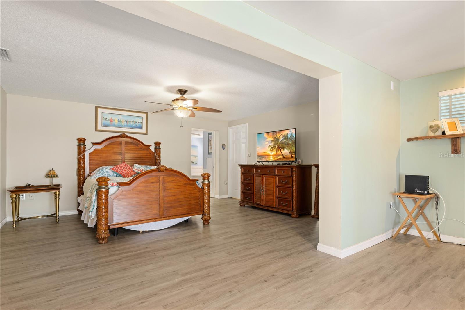 Image 33 of 66 For 174 Spring Lake Boulevard Nw