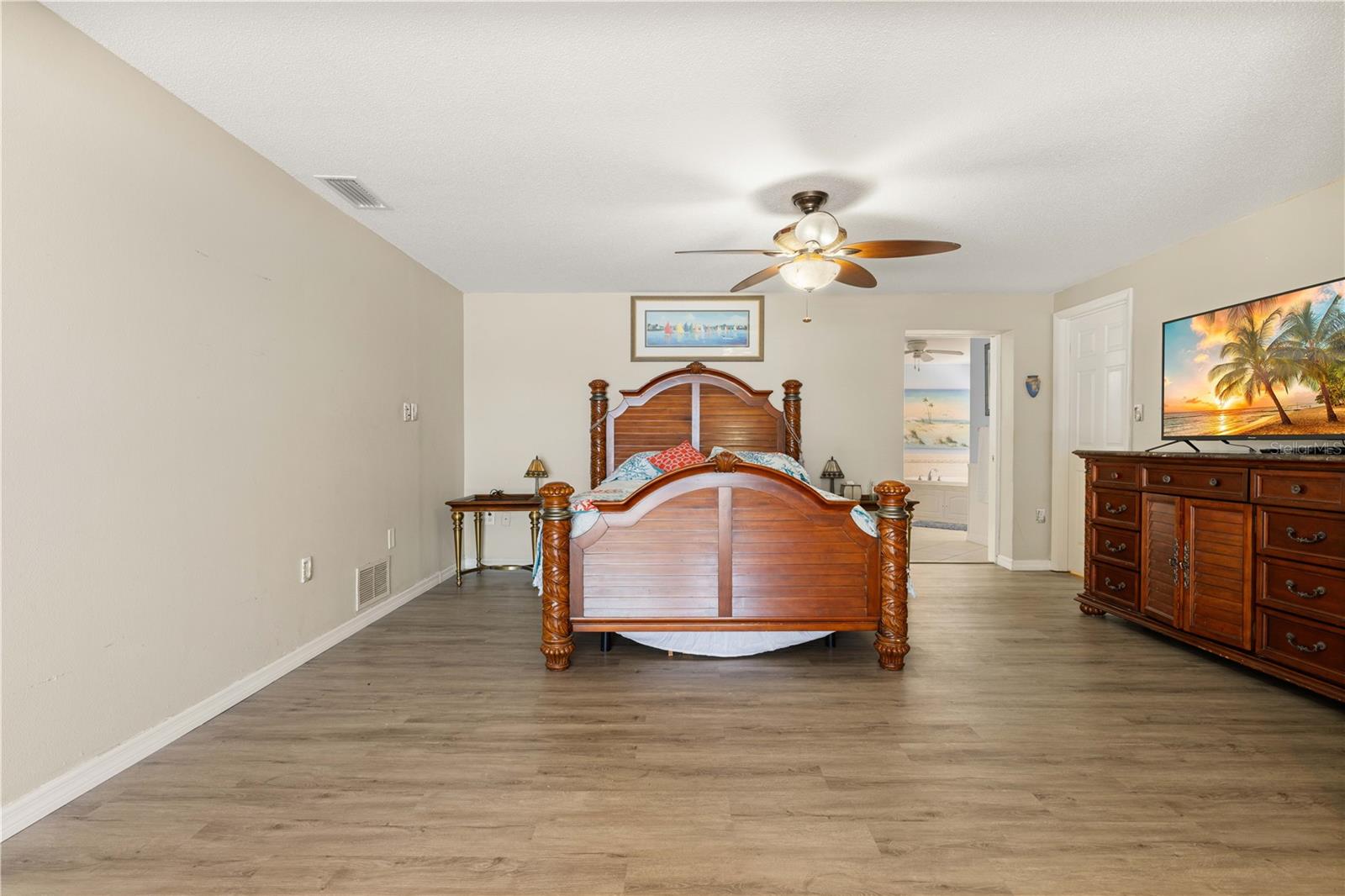 Image 34 of 66 For 174 Spring Lake Boulevard Nw