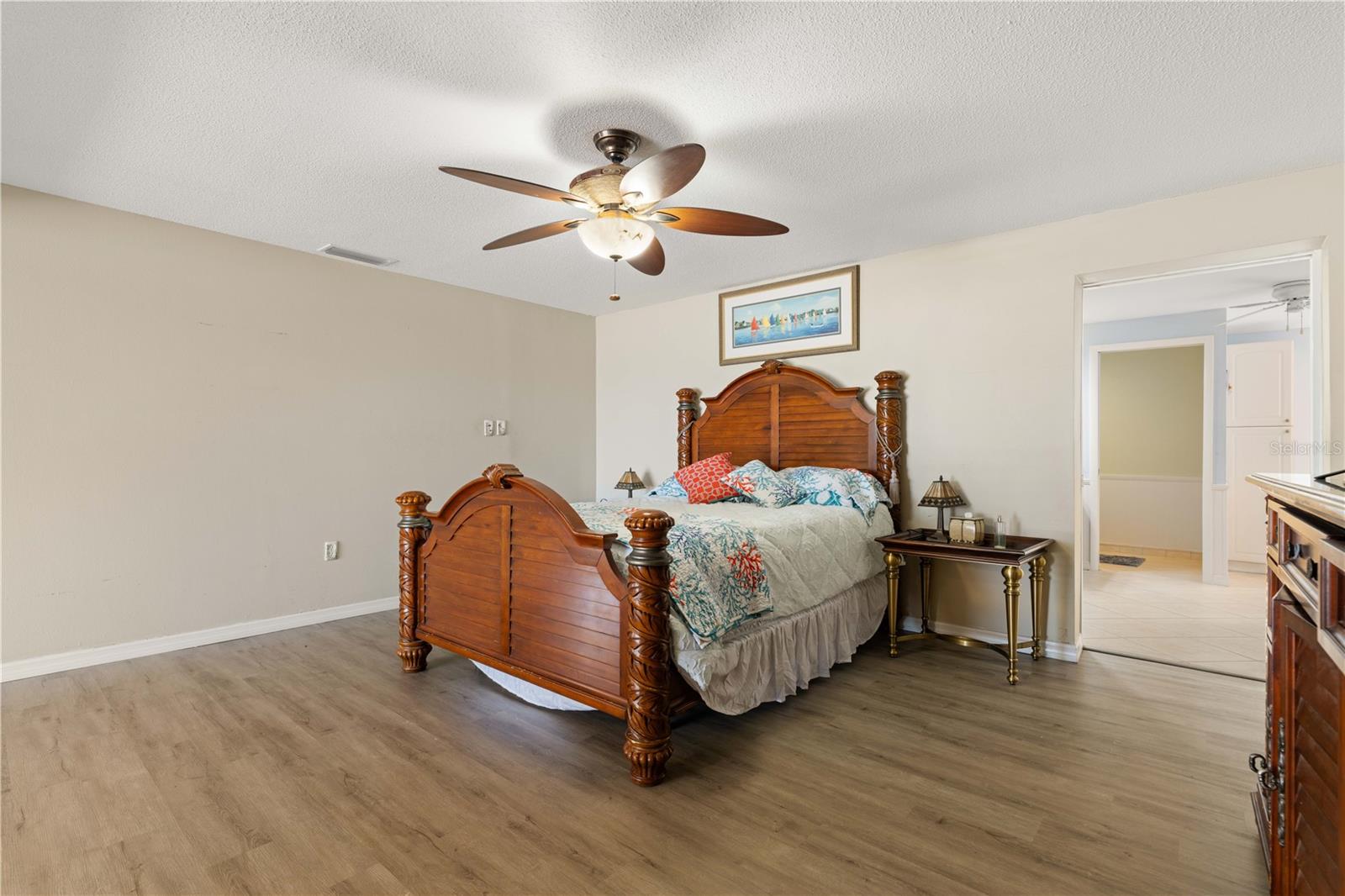 Image 36 of 66 For 174 Spring Lake Boulevard Nw
