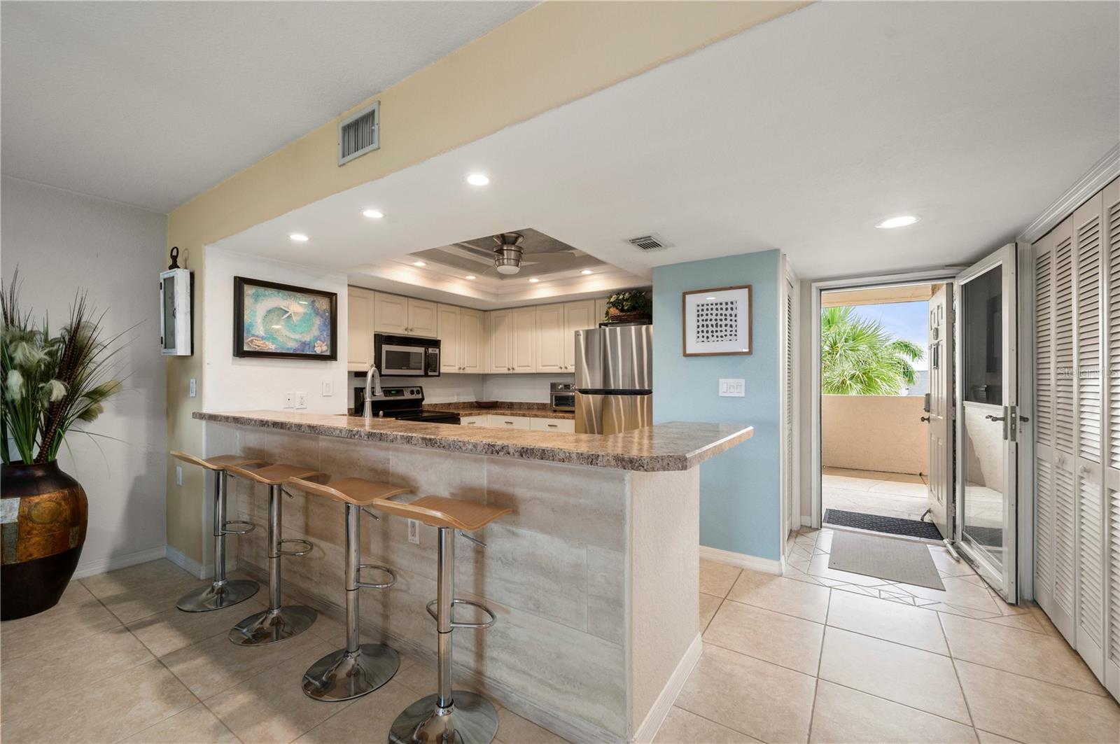 Image 10 of 49 For 601 Shreve Street 62c