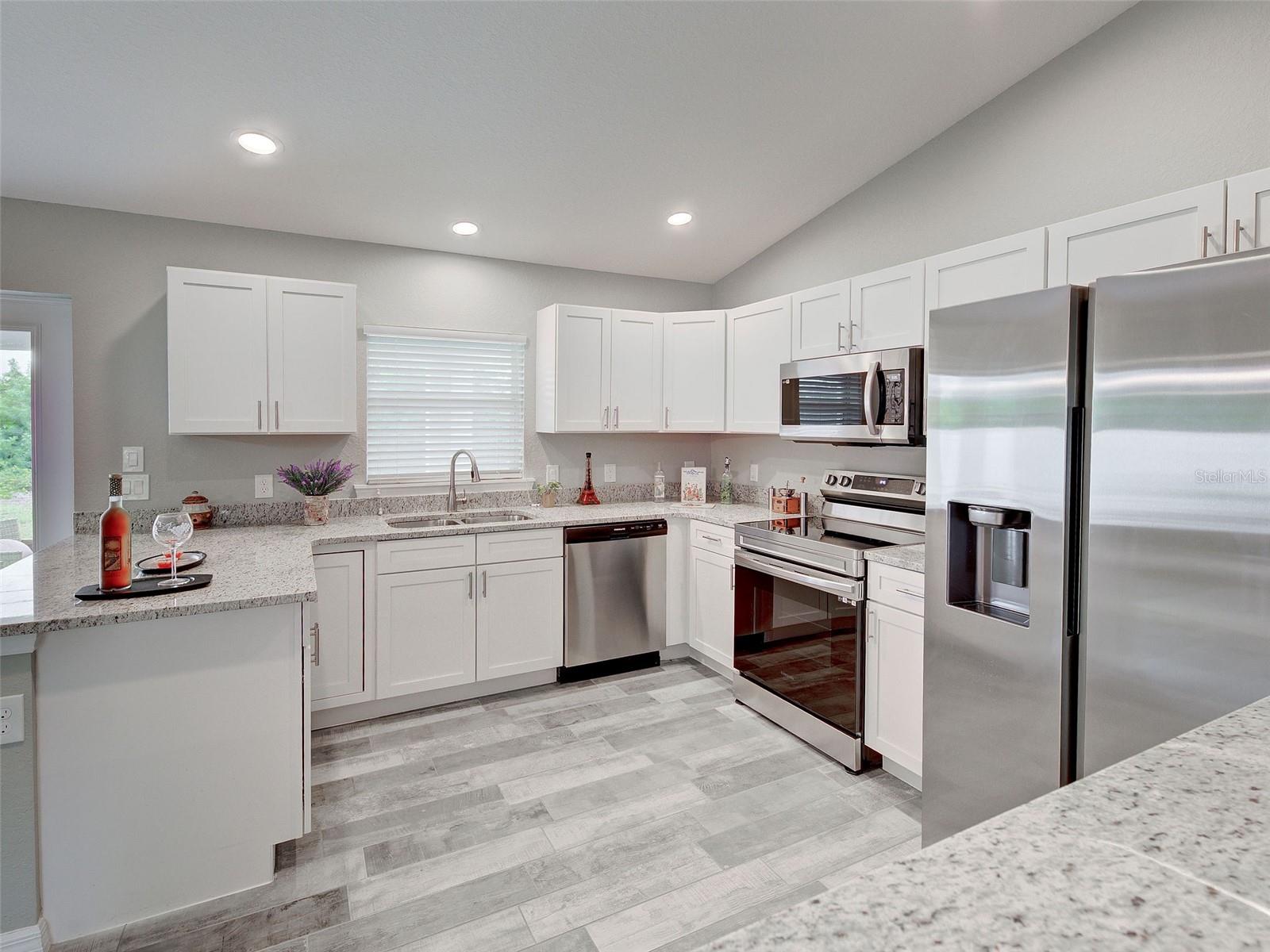 Image 11 of 74 For 10437 Grail Avenue
