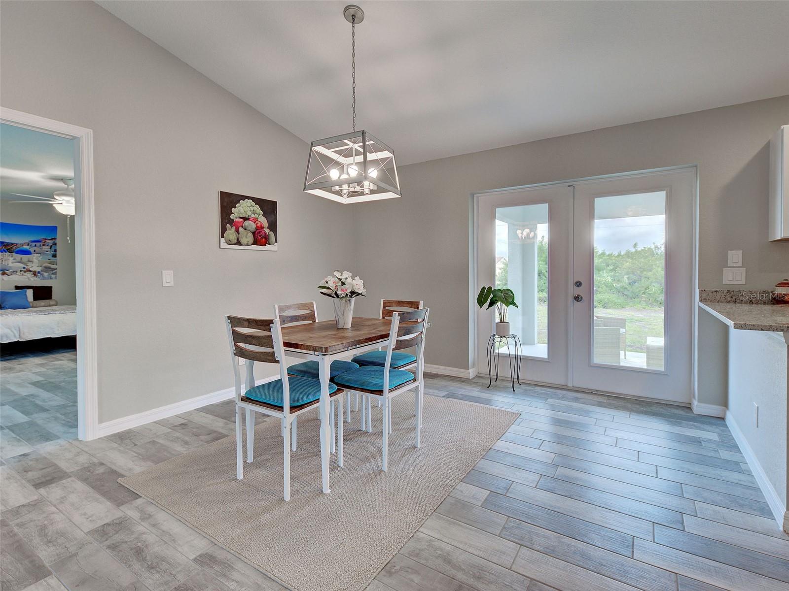 Image 17 of 74 For 10437 Grail Avenue