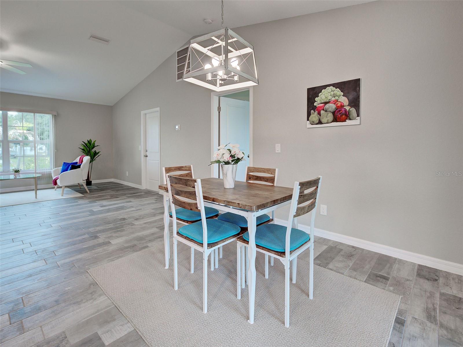 Image 18 of 74 For 10437 Grail Avenue