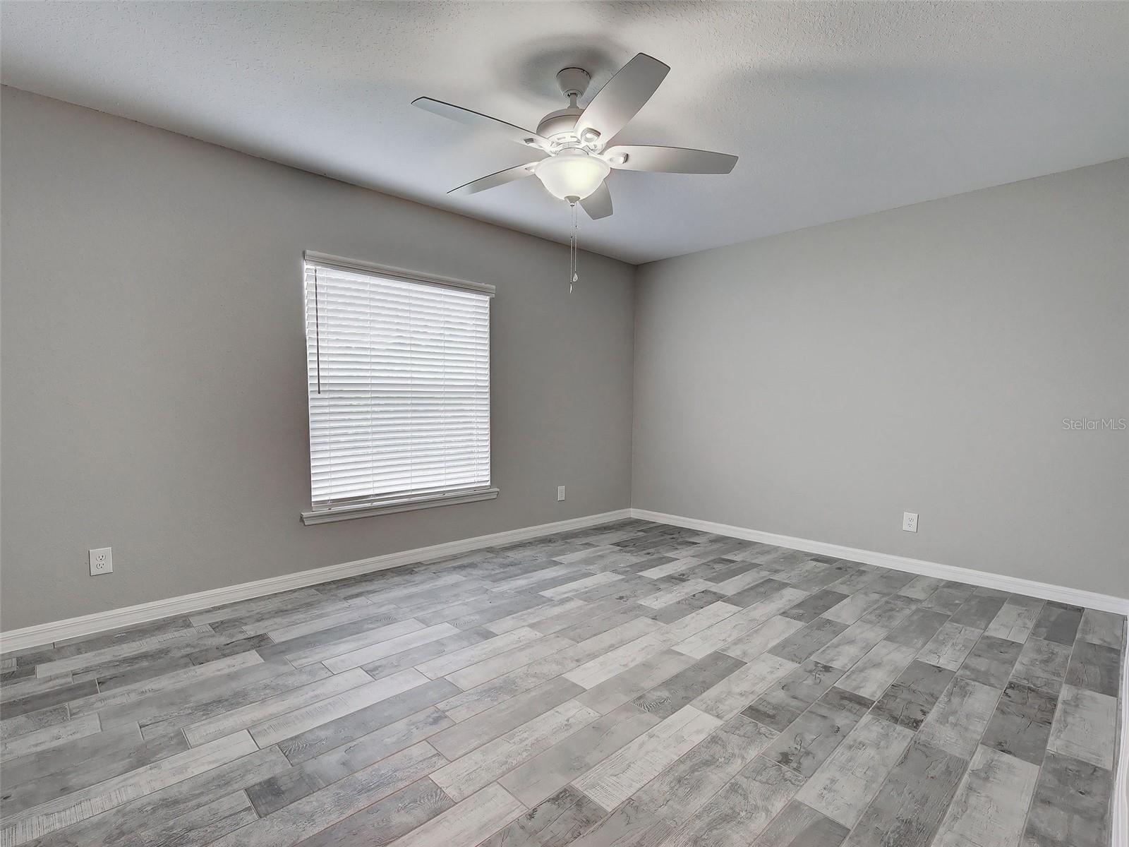 Image 33 of 74 For 10437 Grail Avenue