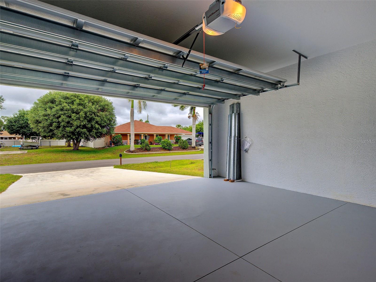 Image 39 of 74 For 10437 Grail Avenue