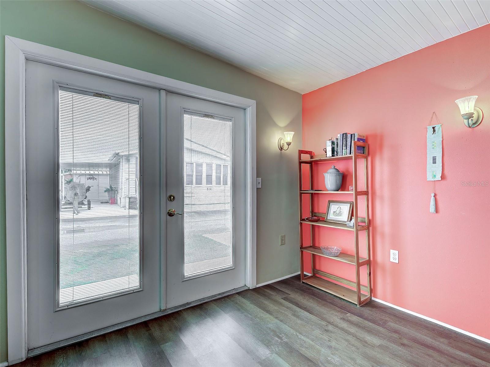 Image 6 of 70 For 1475 Flamingo Drive 286