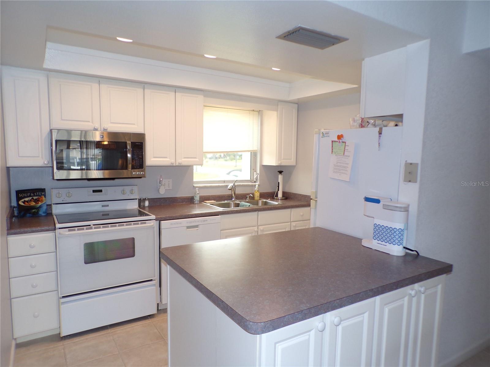 Image 16 of 29 For 311 Garvin Street 407a