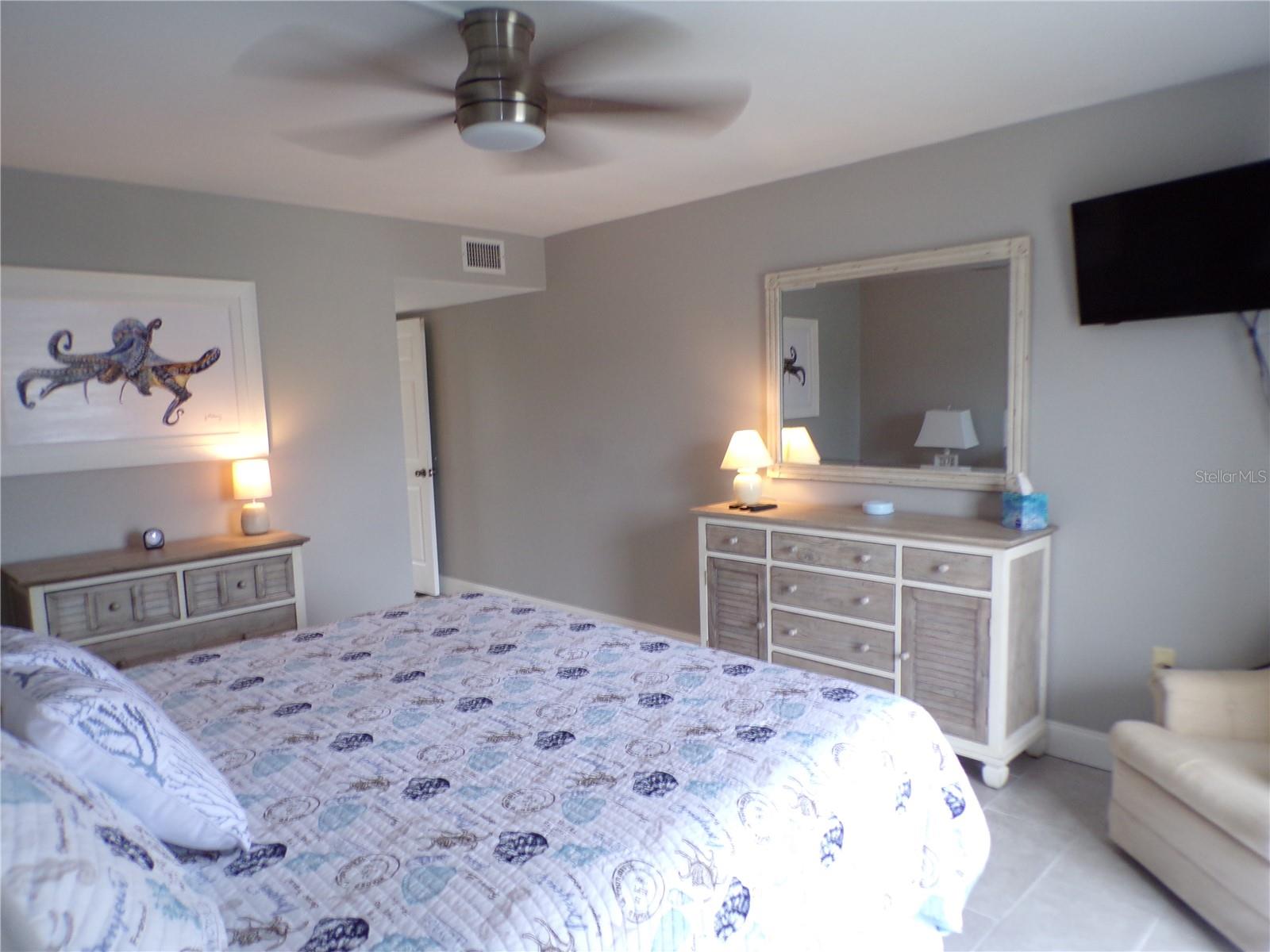Image 7 of 29 For 311 Garvin Street 407a