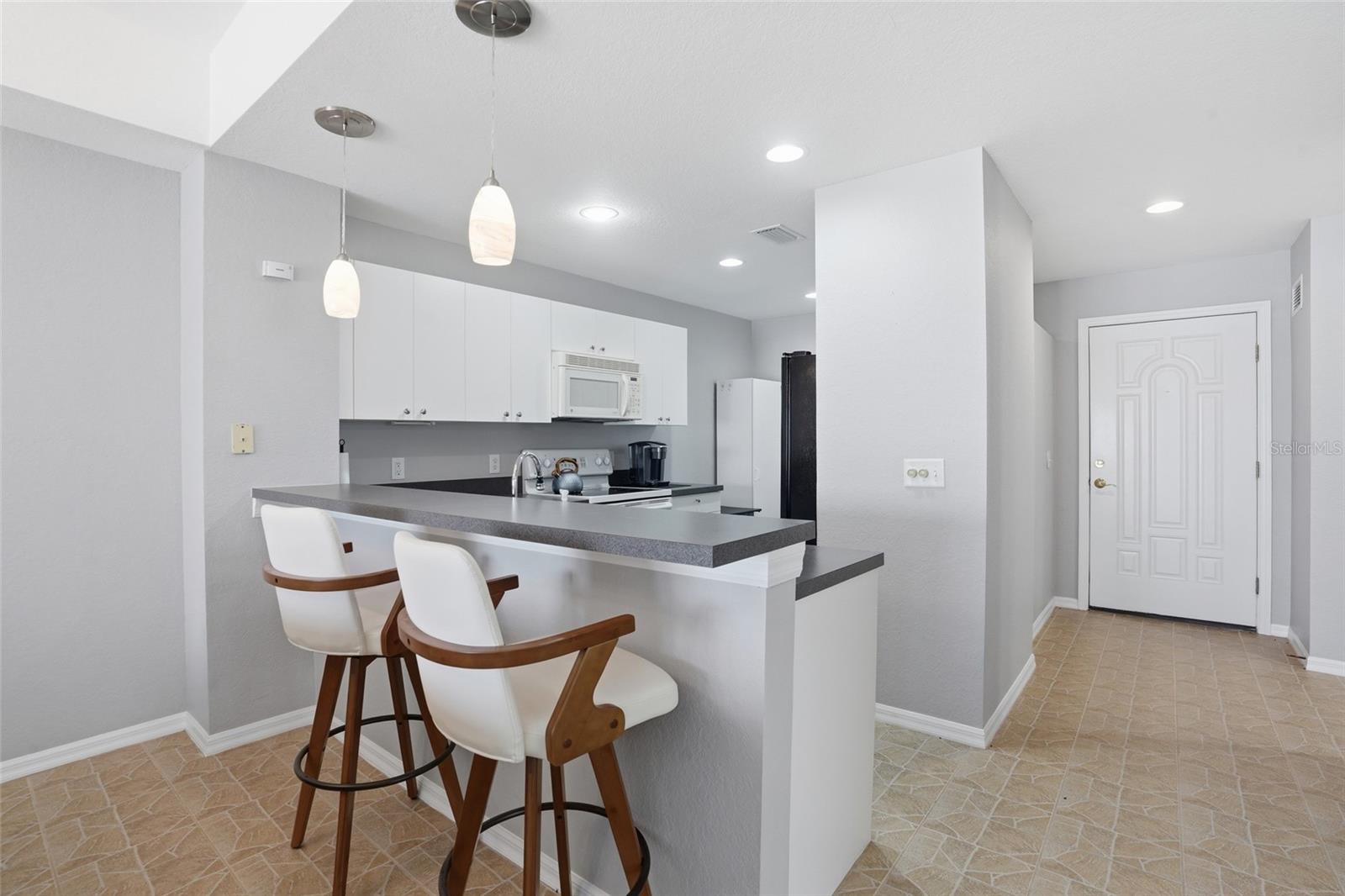 Image 4 of 26 For 1479 San Cristobal Avenue 2101