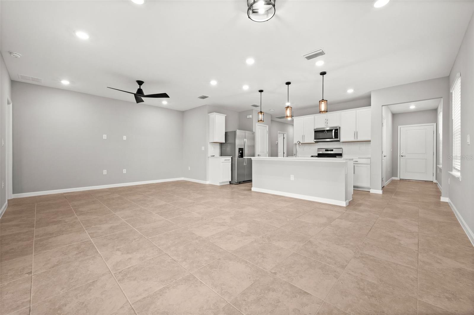 Image 10 of 57 For 44201 Kelly Drive