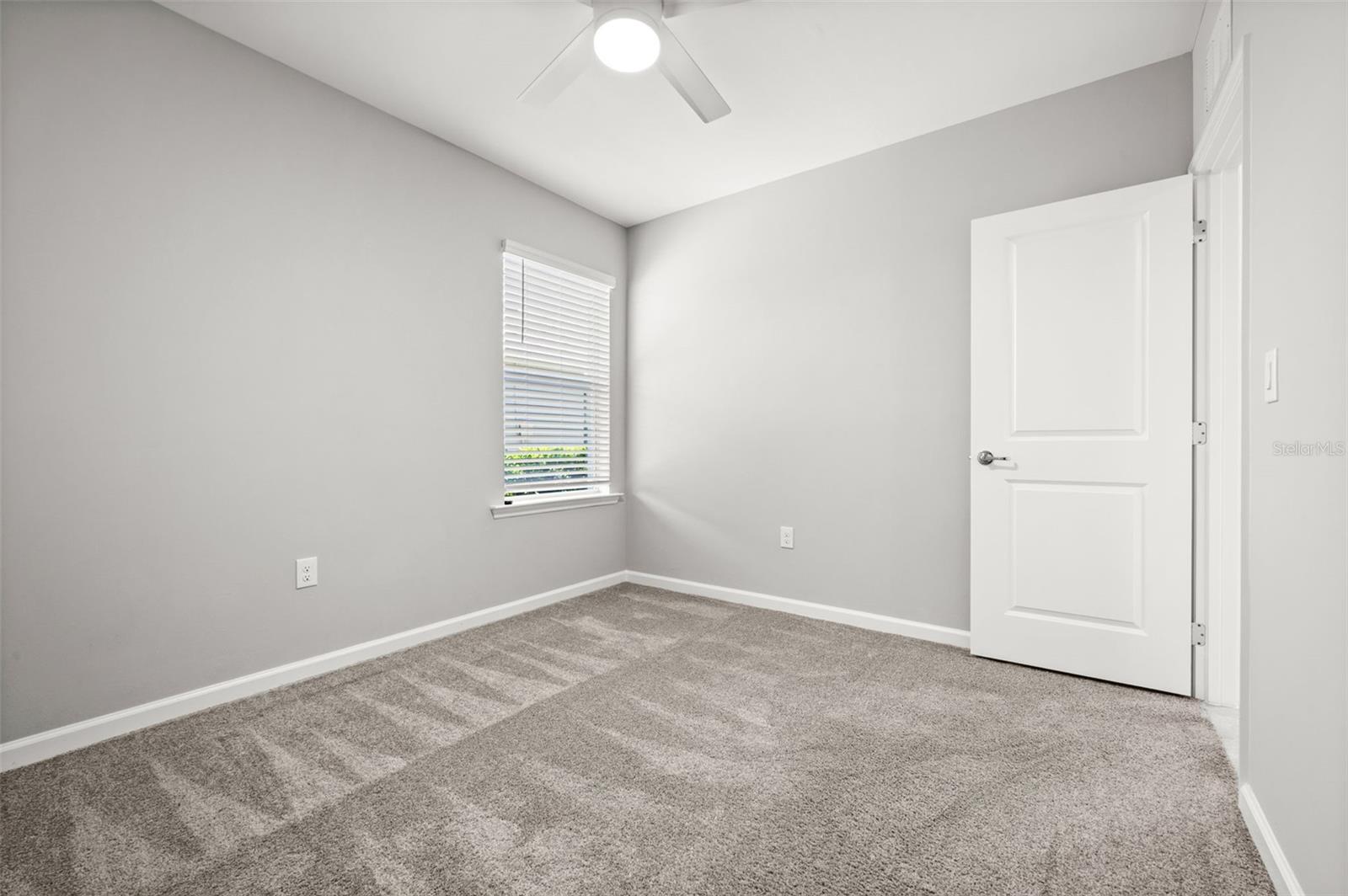 Image 20 of 57 For 44201 Kelly Drive