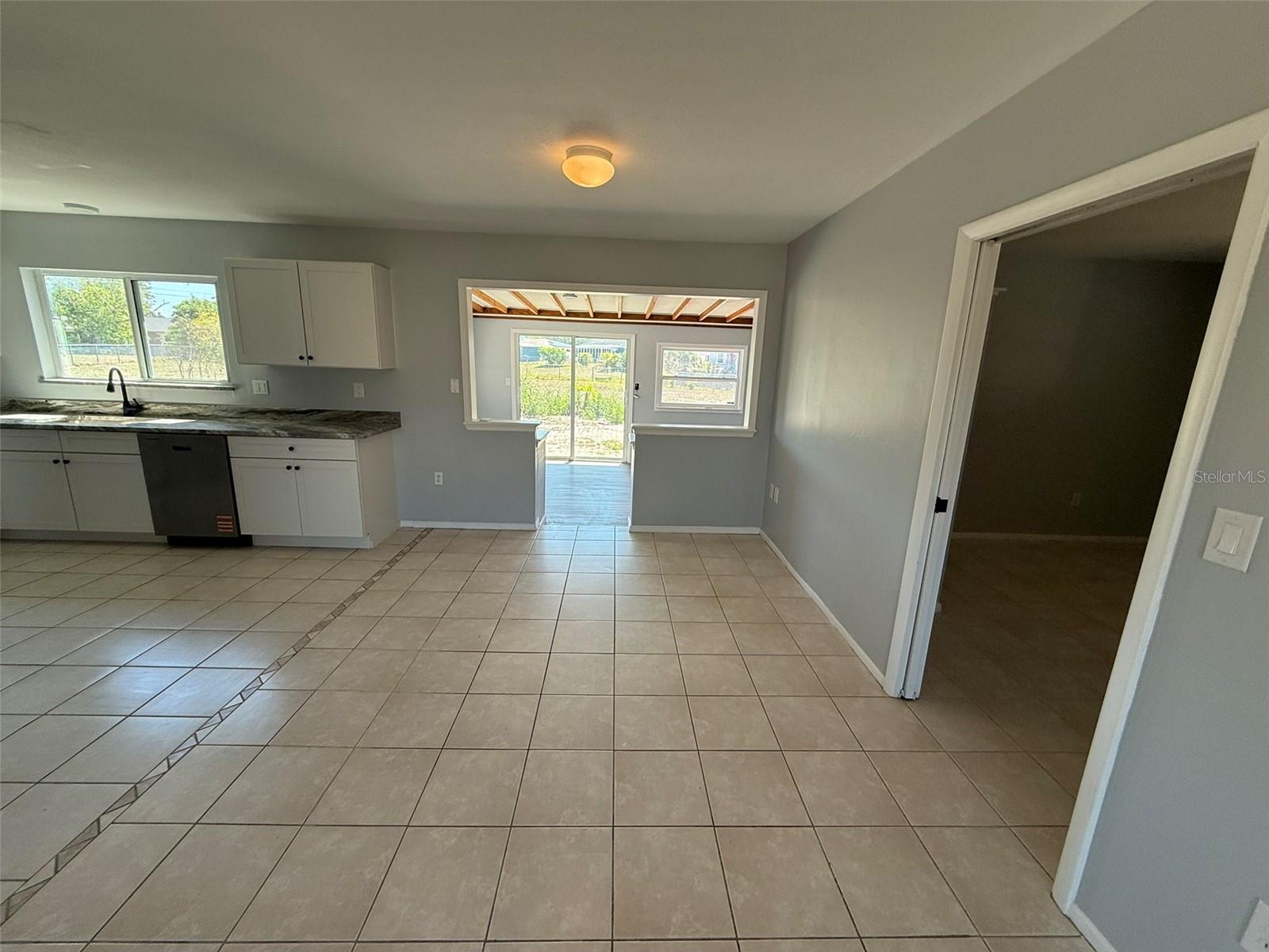 Image 10 of 19 For 3236 Montclair Circle