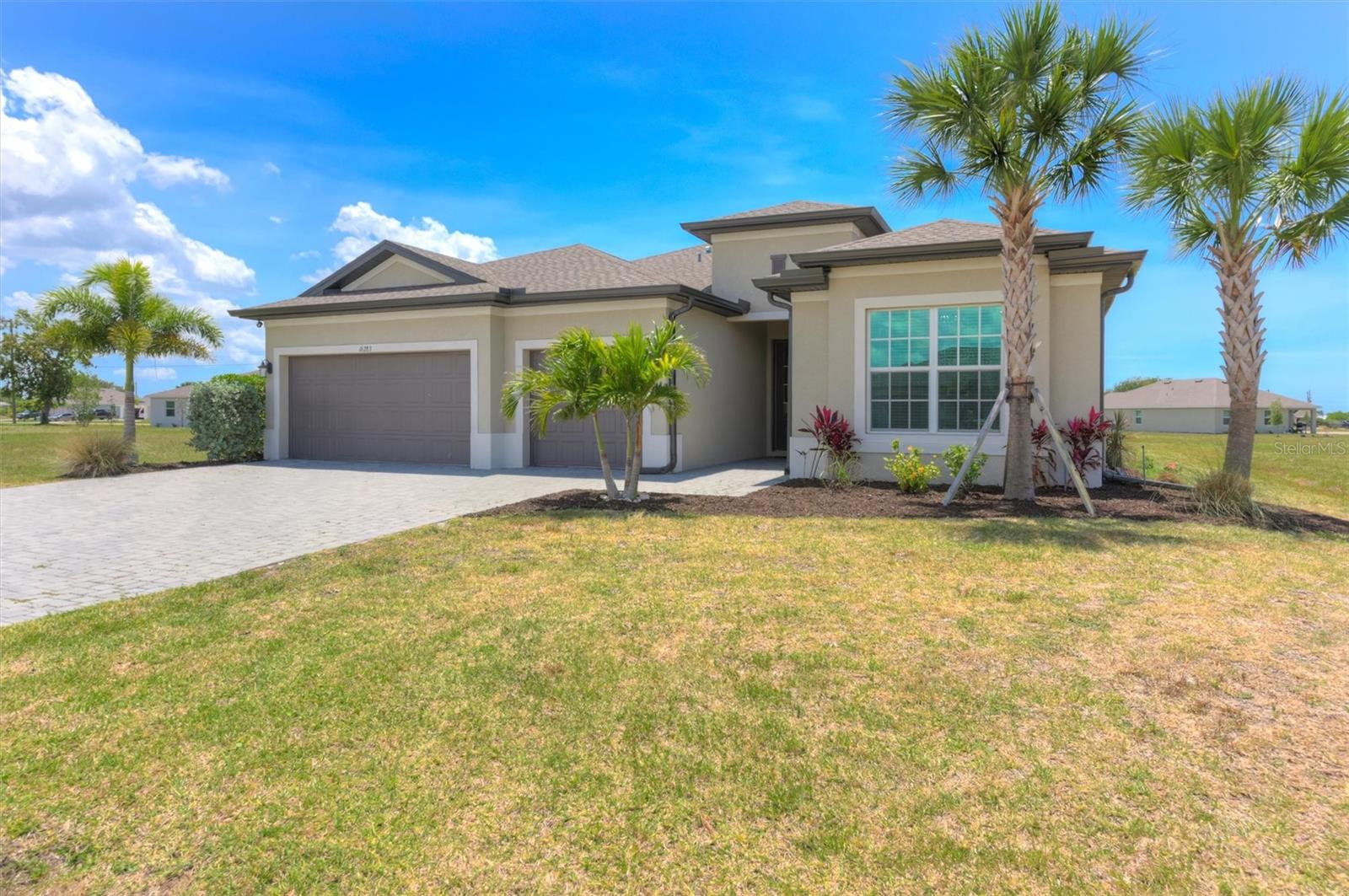 Image 4 of 68 For 16283 Alcira Circle