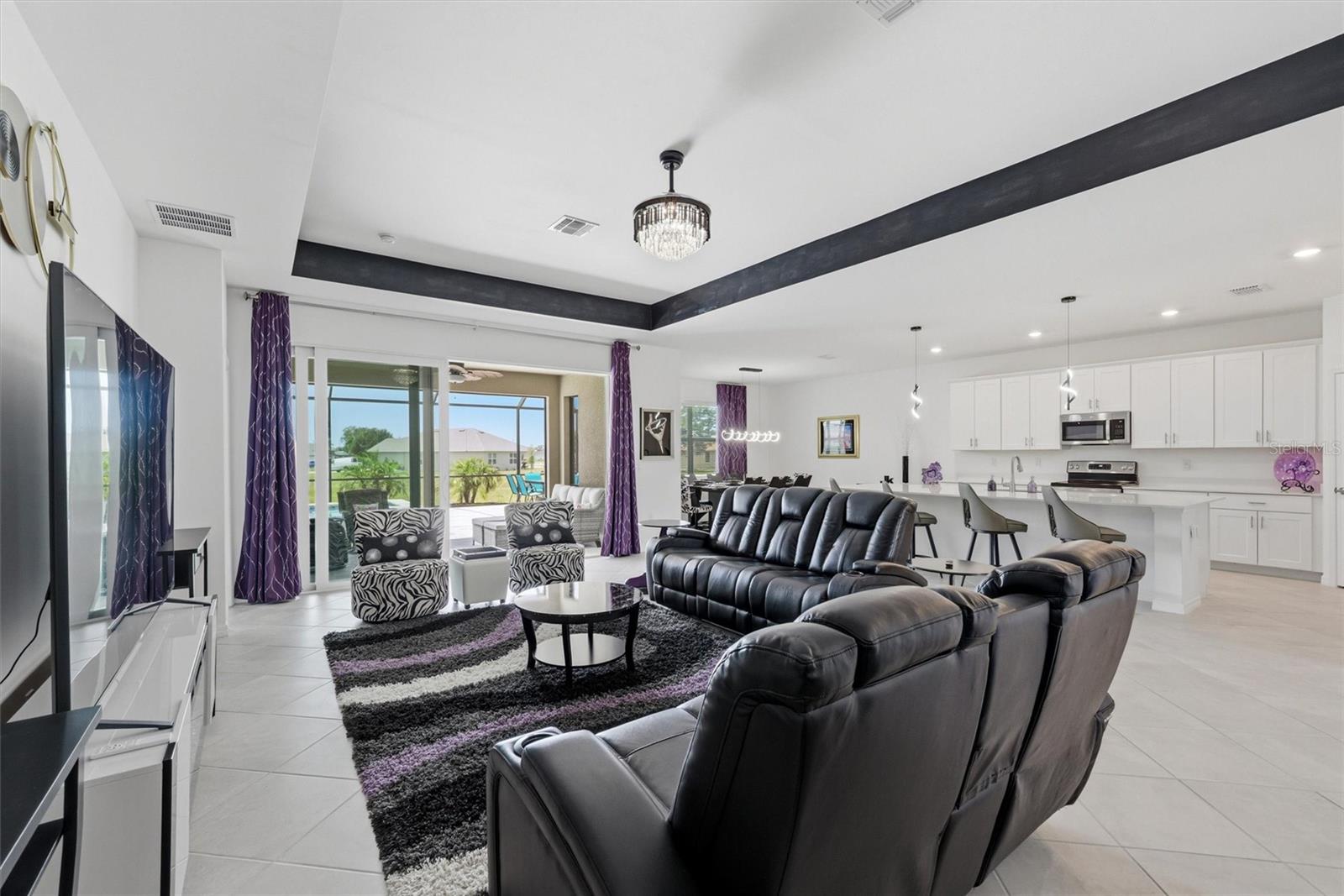 Image 8 of 68 For 16283 Alcira Circle